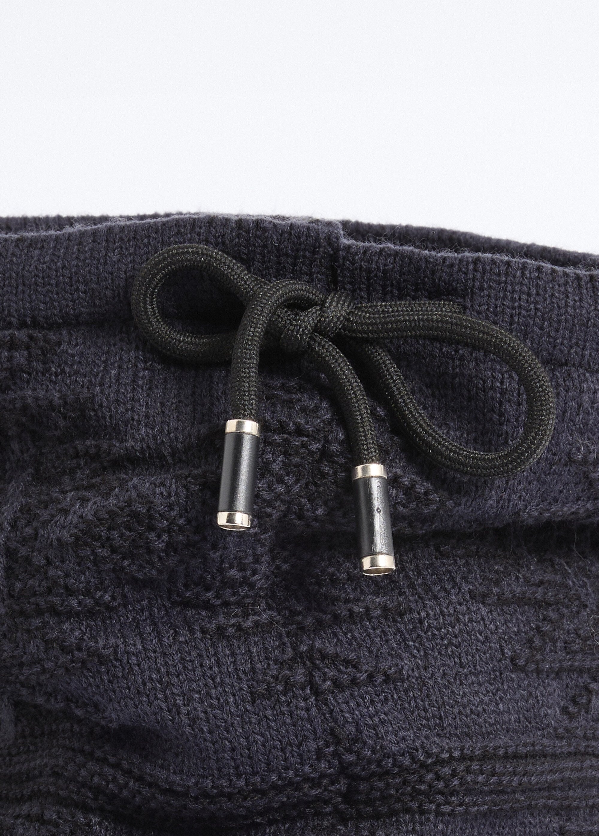 Gebreide_en_sherpa_choker,_zigzag_Marine_DE1_slim