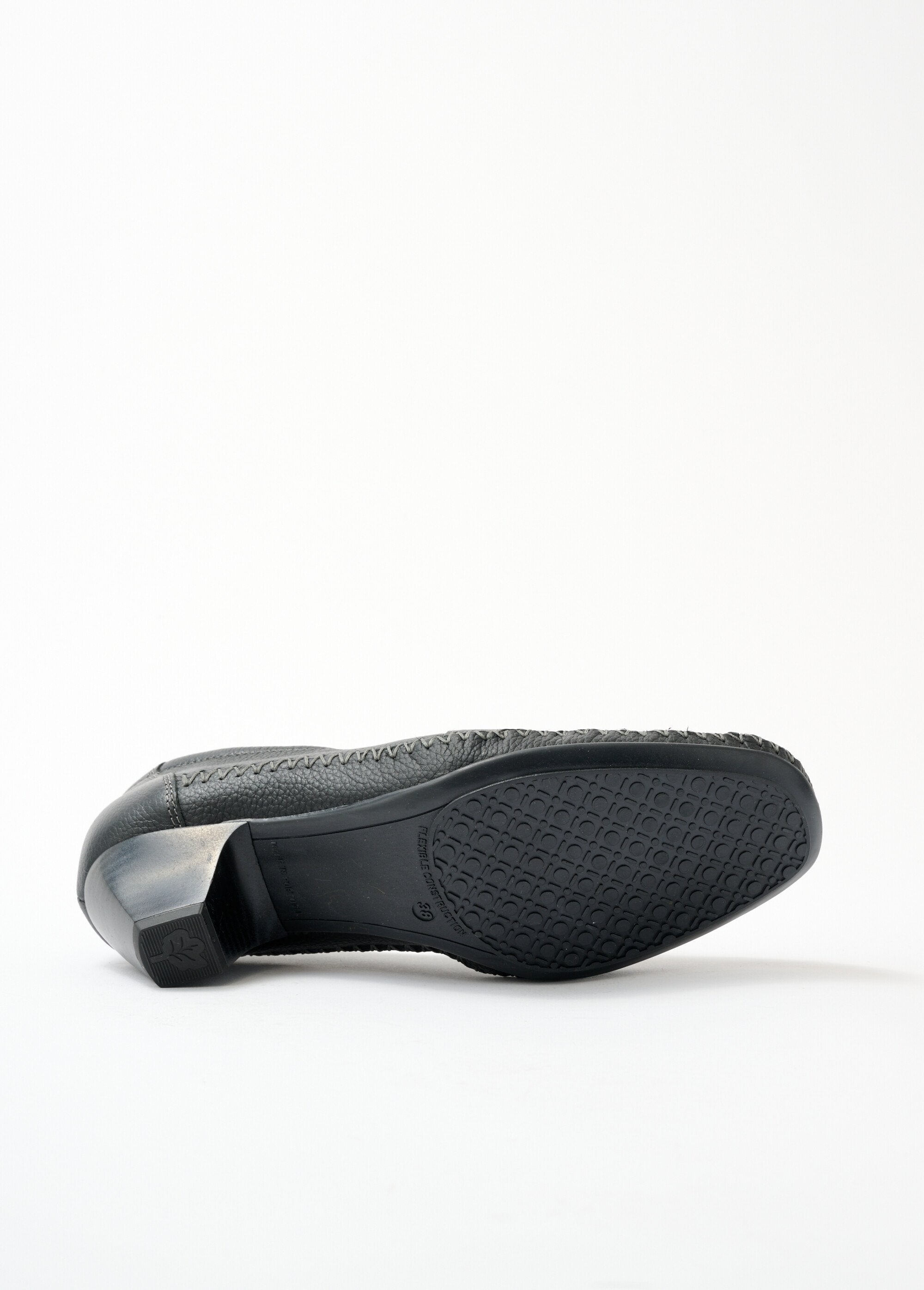 Volledig_passende_pumps_voor_gevoelige_voeten_ZWART_UN1_slim