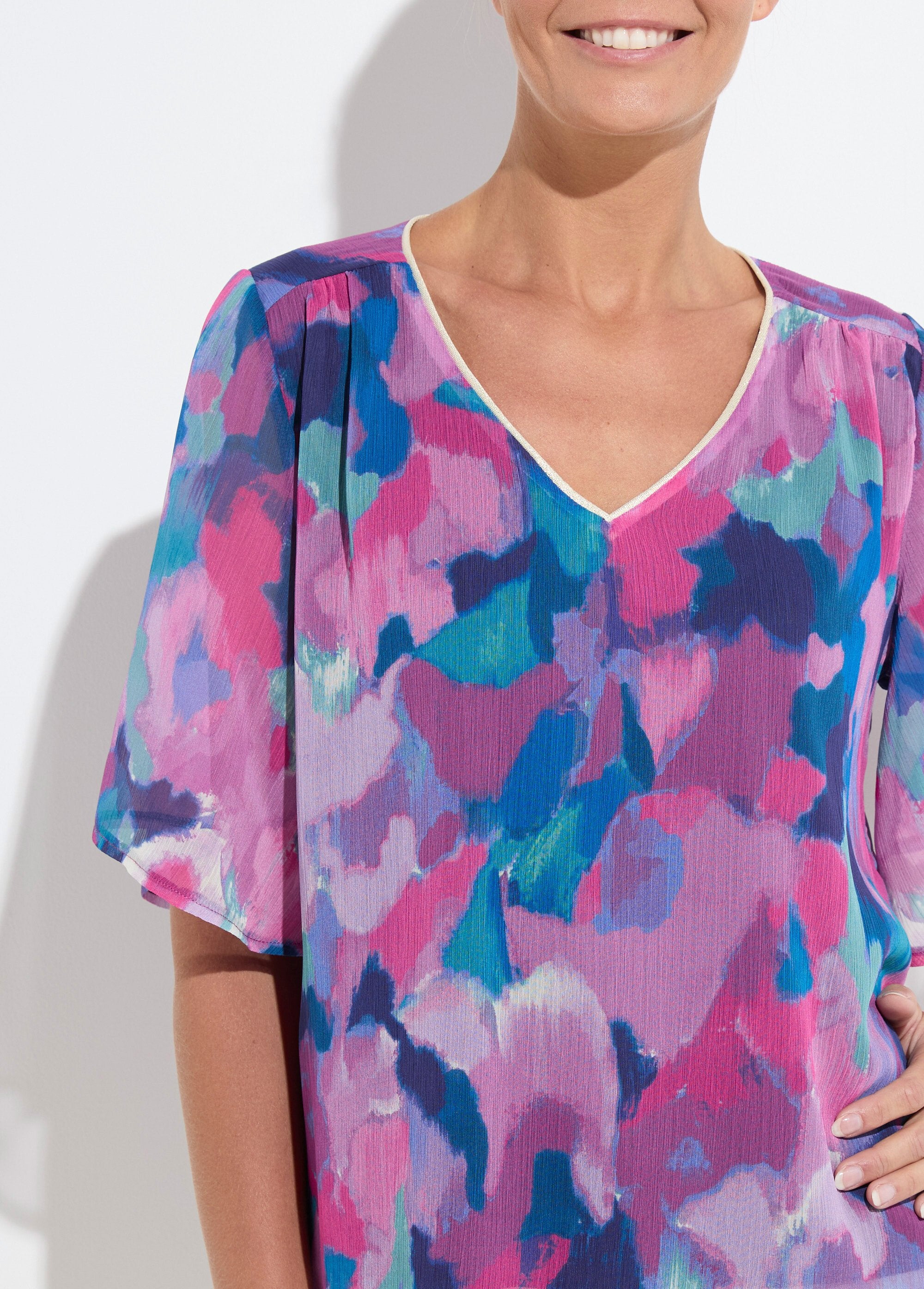 Losvallende_voile_tuniek_met_V-hals_en_print_Multicolore_DE1_slim