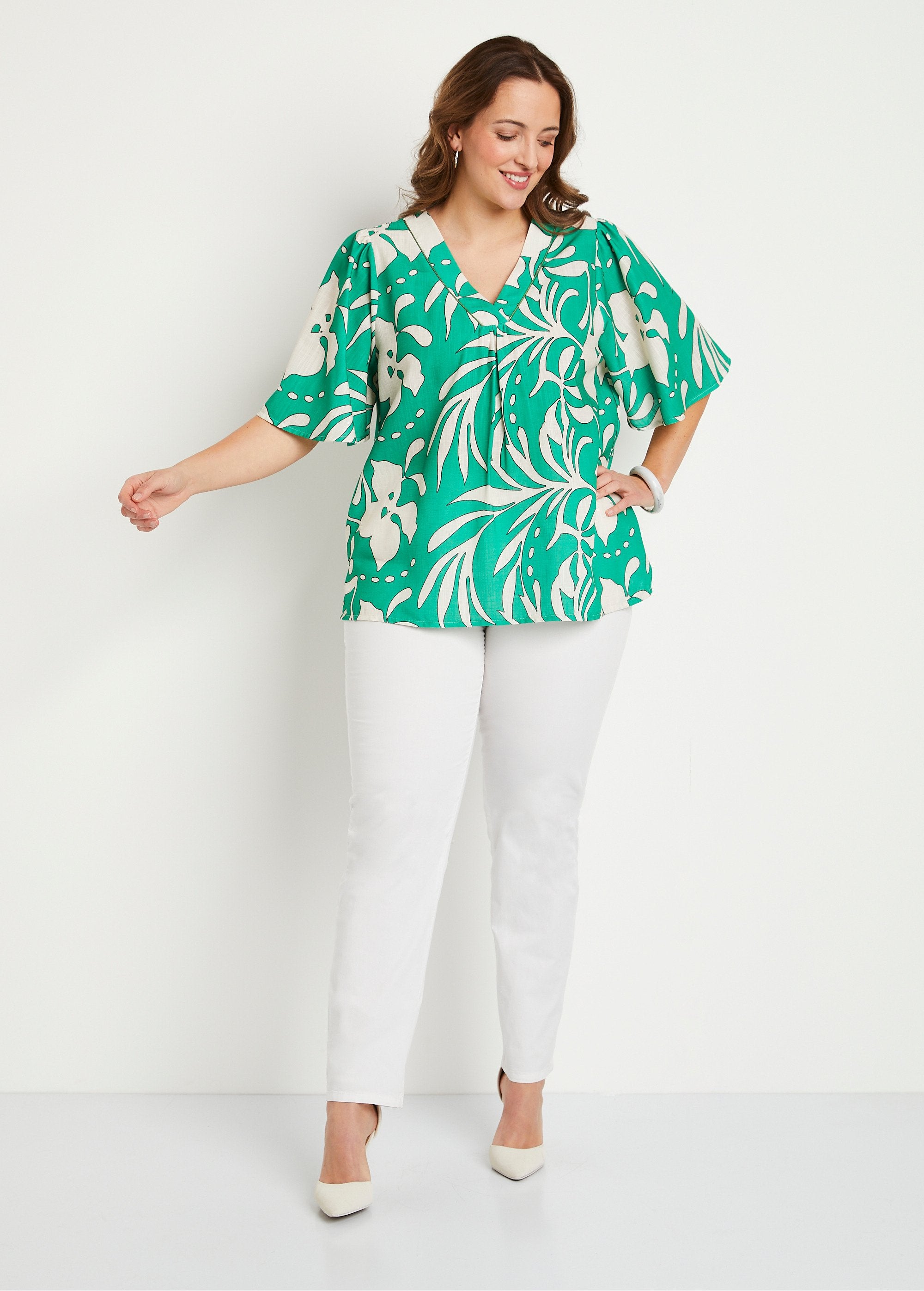 Lange_losse_linnen_tuniek_Groen_en_ecru_SF1_curvy