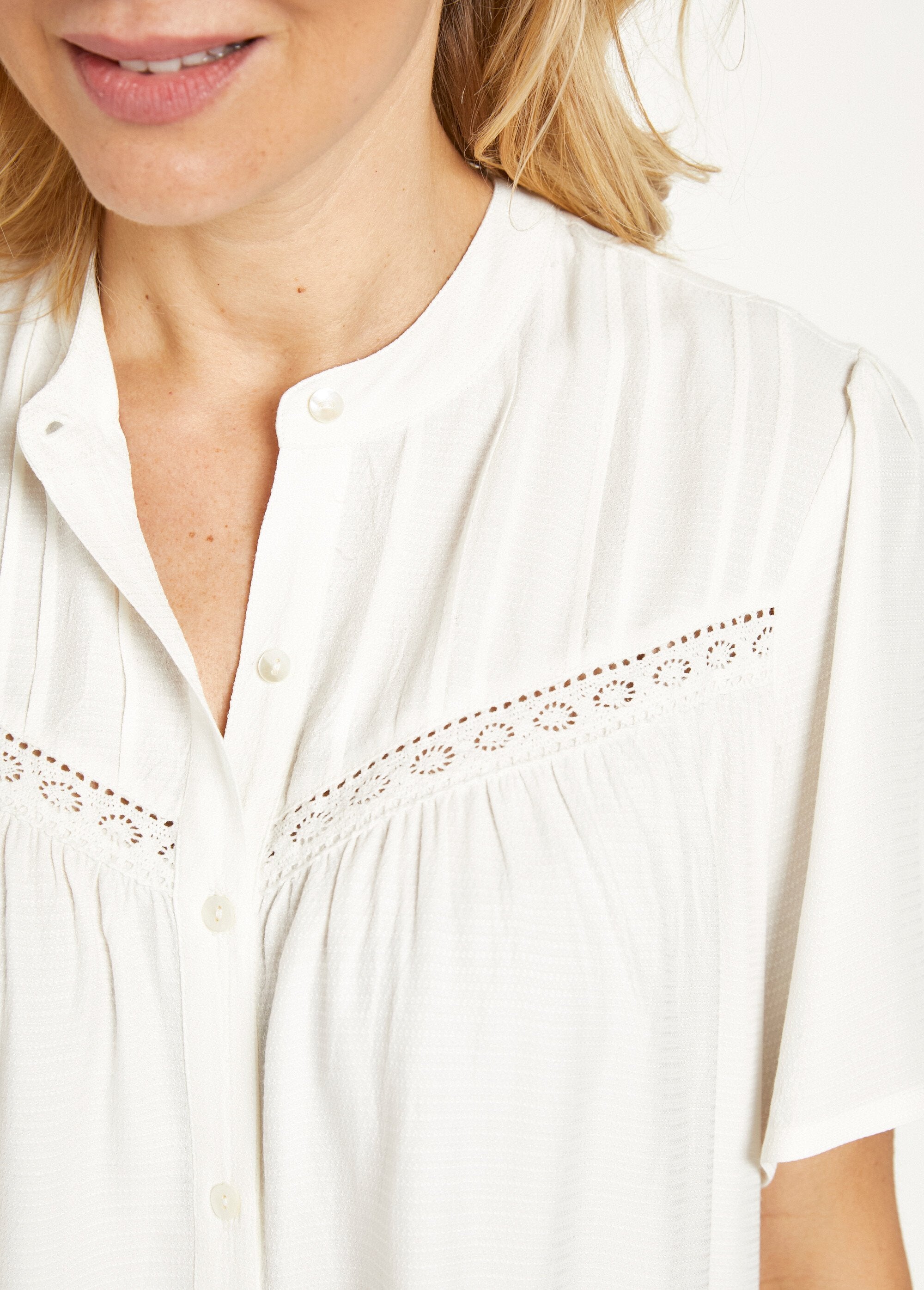 Bedrukte_tuniek_met_vleermuismouwen_Ecru_DE2_slim