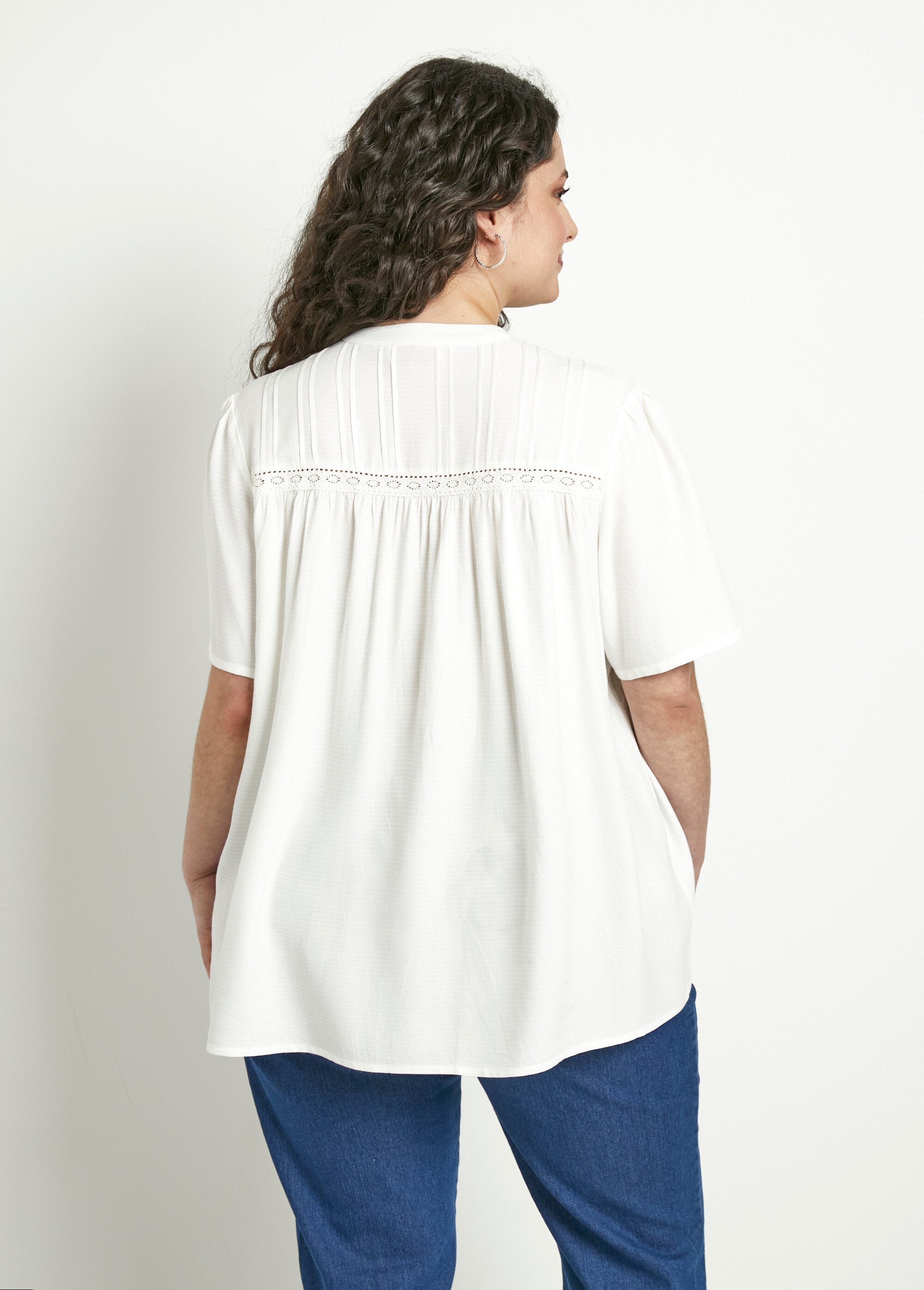 Bedrukte_tuniek_met_vleermuismouwen_Ecru_DO1_curvy