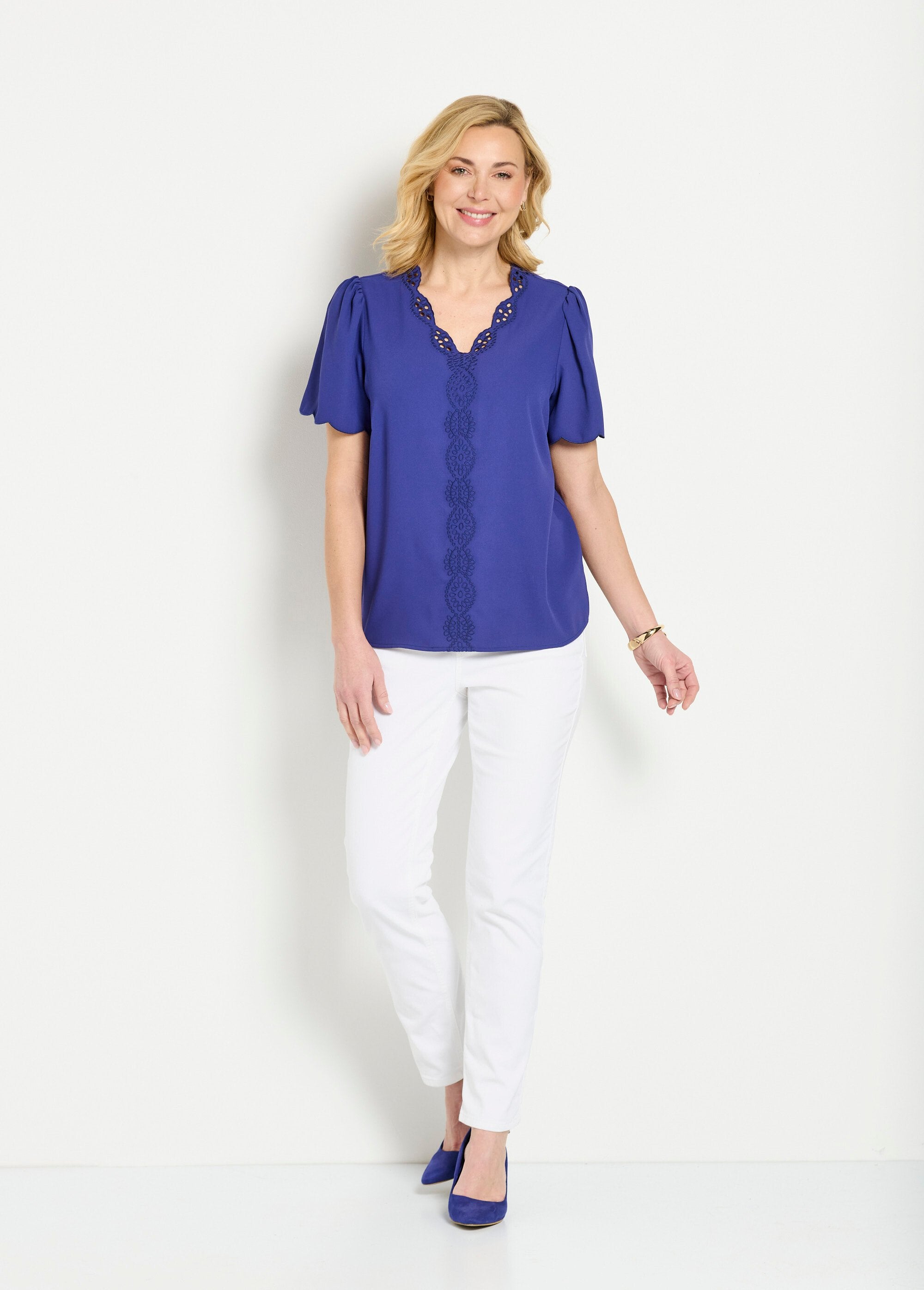 Lange_geborduurde_tuniek_met_effen_korte_mouwen_Marine_SF1_slim