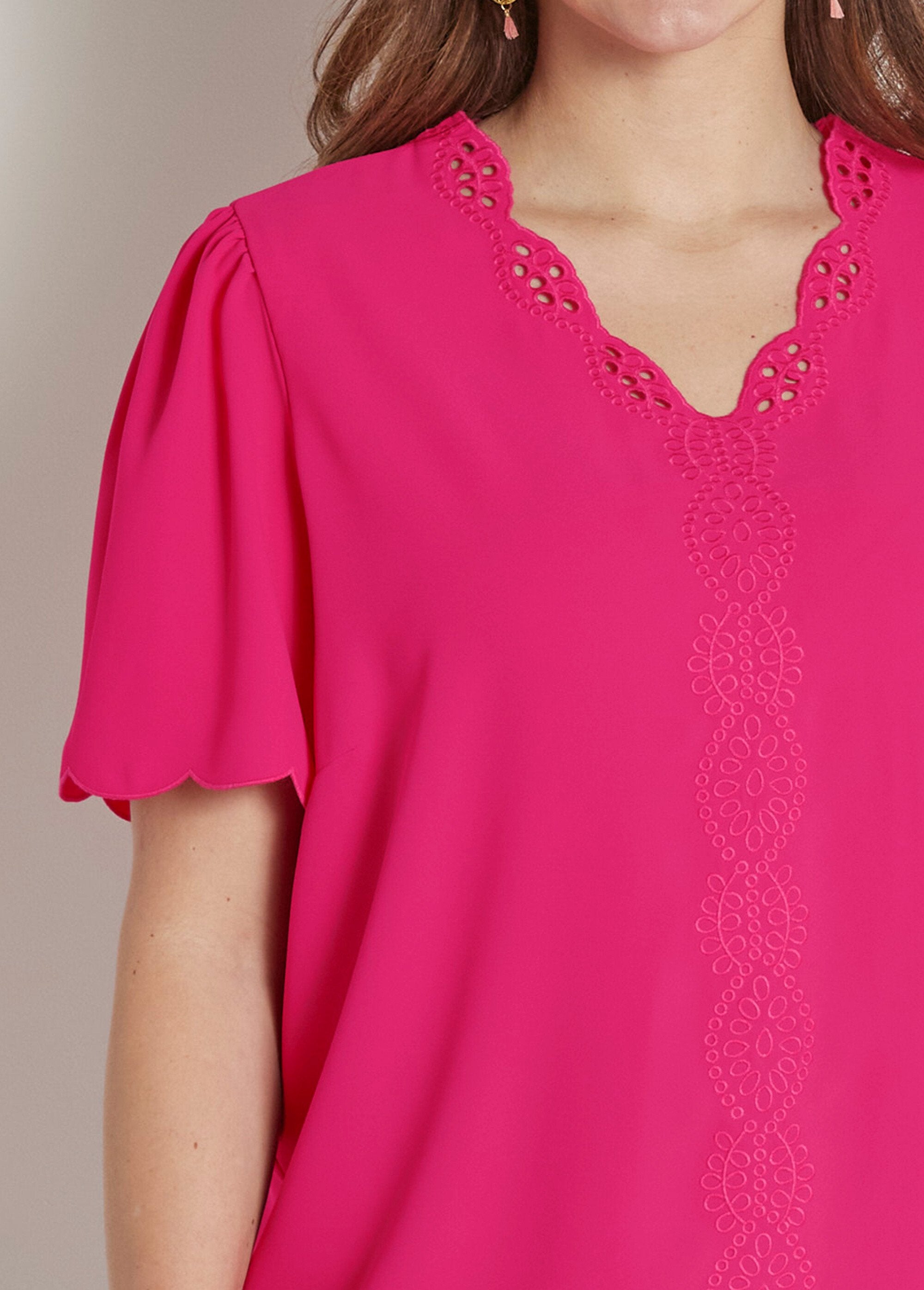 Lange_geborduurde_tuniek_met_effen_korte_mouwen_Fuchsia_DE1_curvy