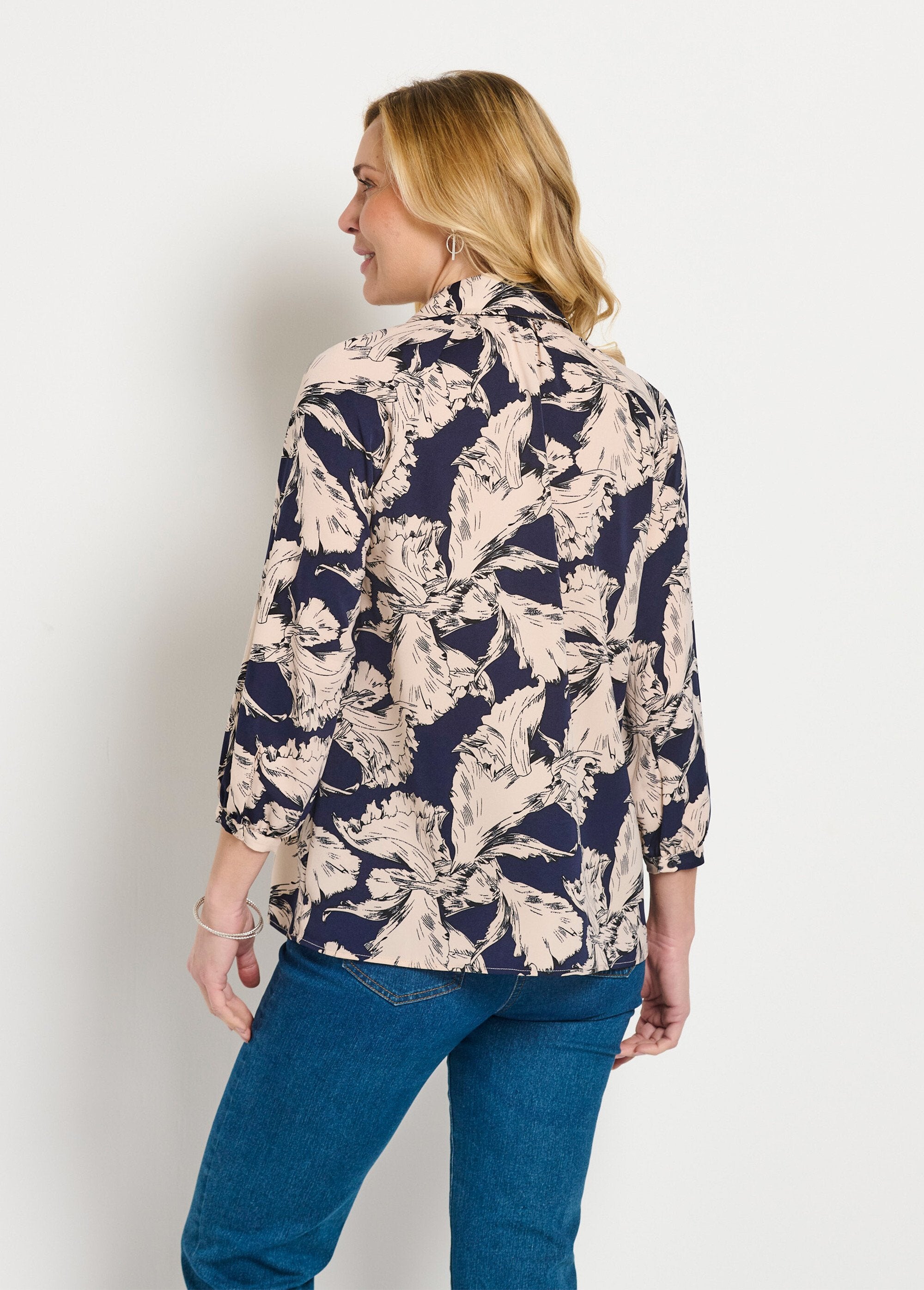 Lange_tuniek_met_grafische_overhemdkraag_Marine_et_blanc_DO1_slim