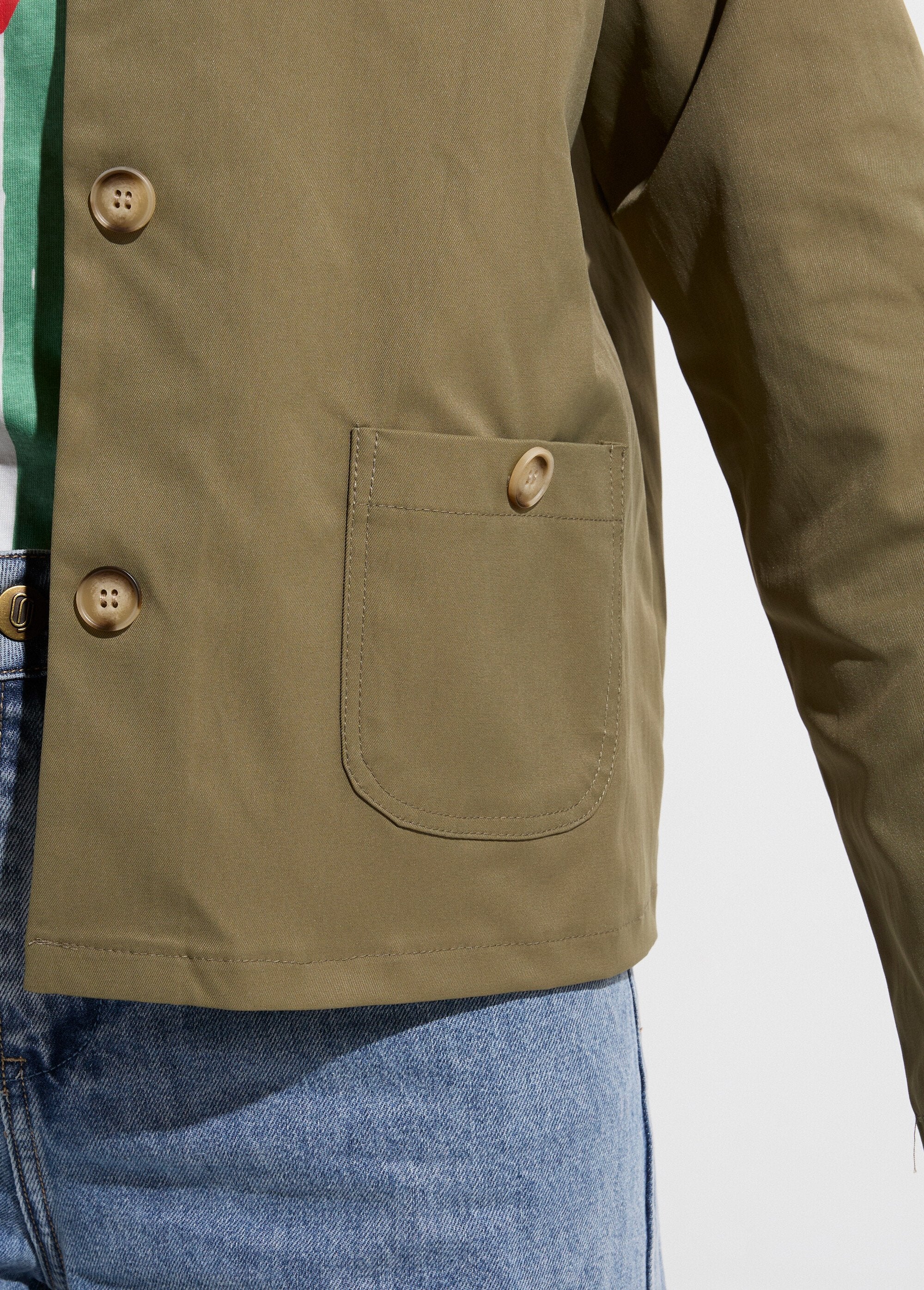 Katoenen_boxjas_met_claudinekraag_Kaki_DE2_slim