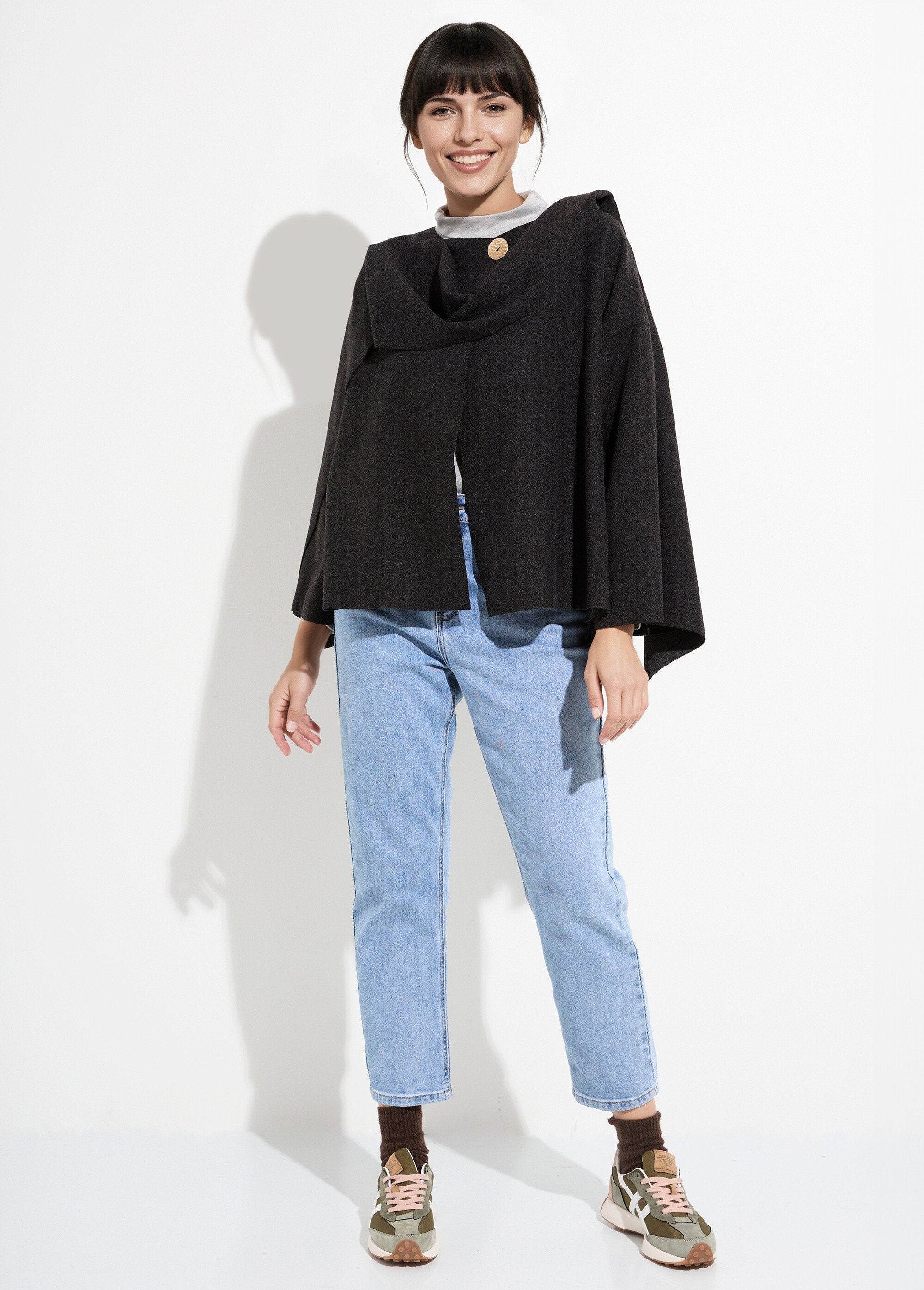 Jasje_en_sjaal_met_metalen_juwelenknoop_Noir_SF1_slim