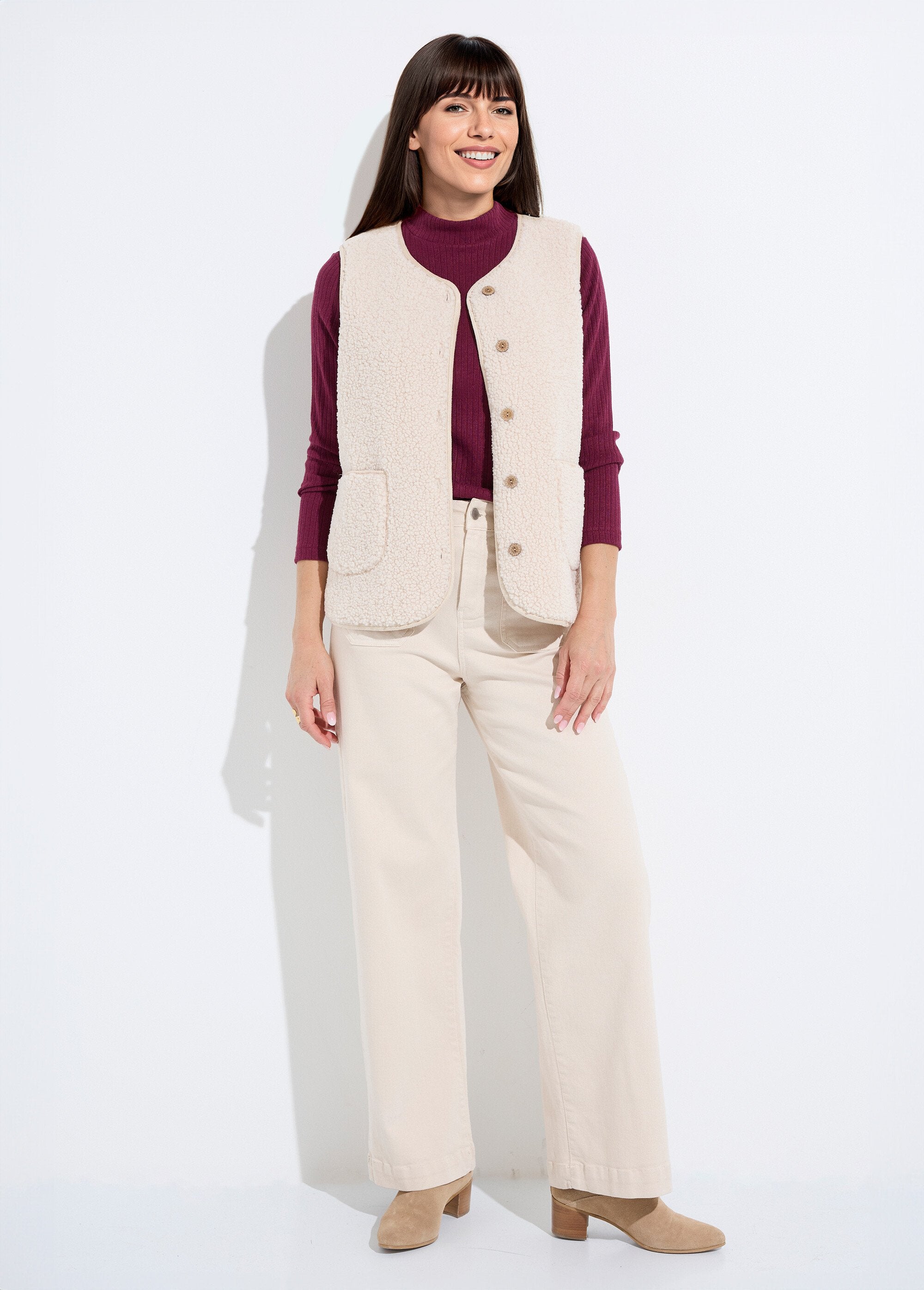 Mouwloos_sherpa_jack_met_fluwelen_voering_Beige_SF1_slim