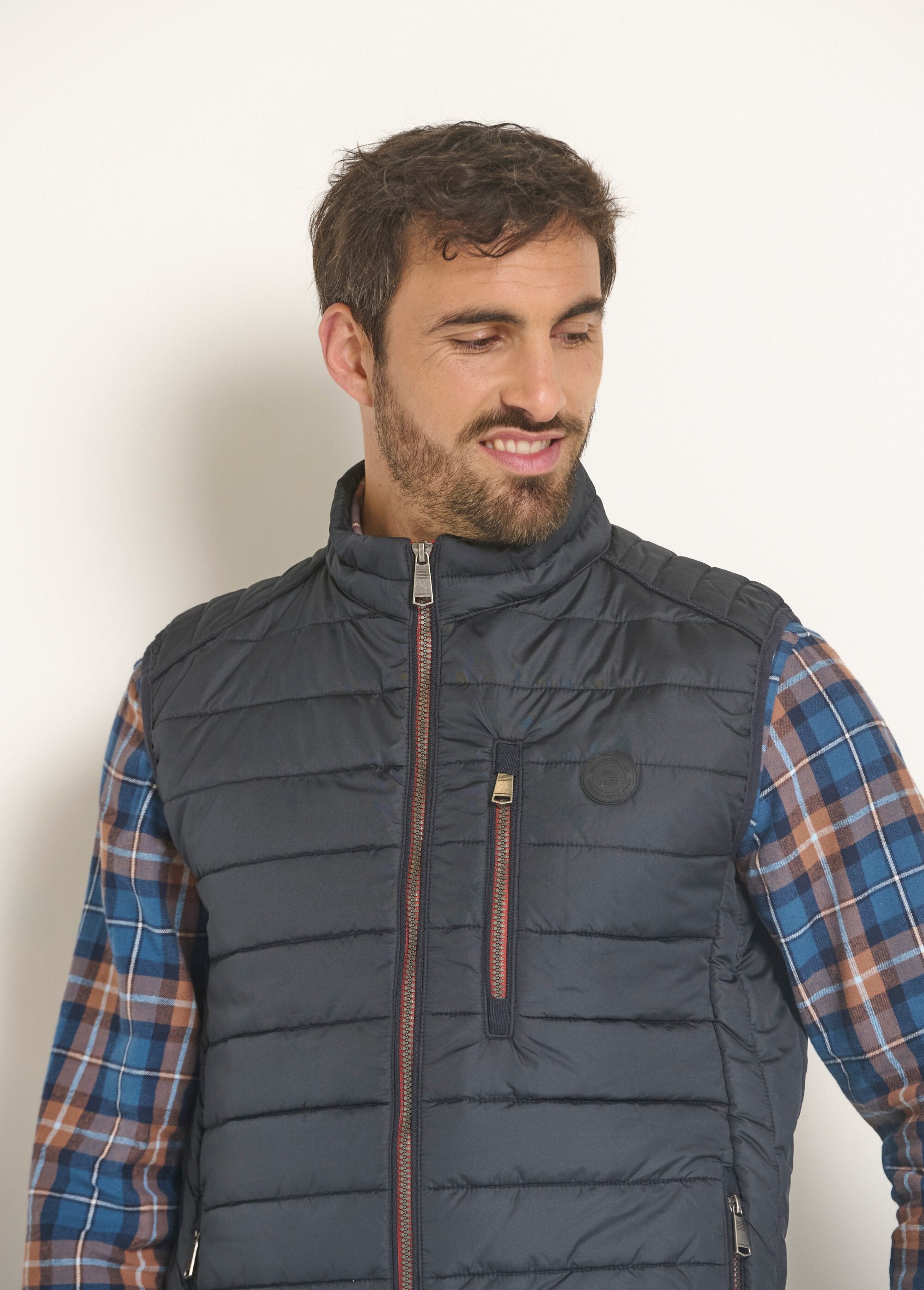 Mouwloos_waterafstotend_ritsjack_Noir_DE1_slim