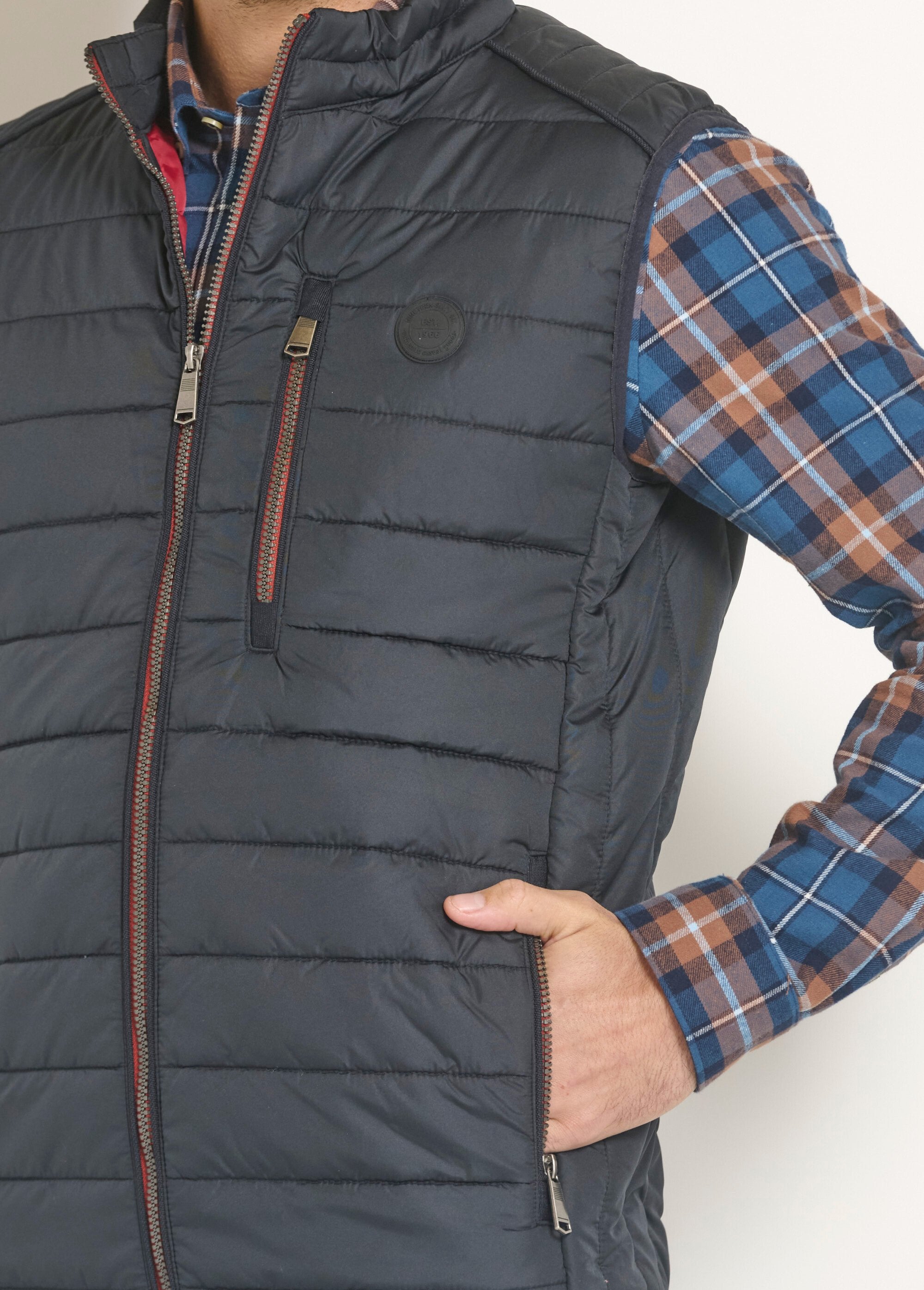 Mouwloos_waterafstotend_ritsjack_Noir_DE2_slim