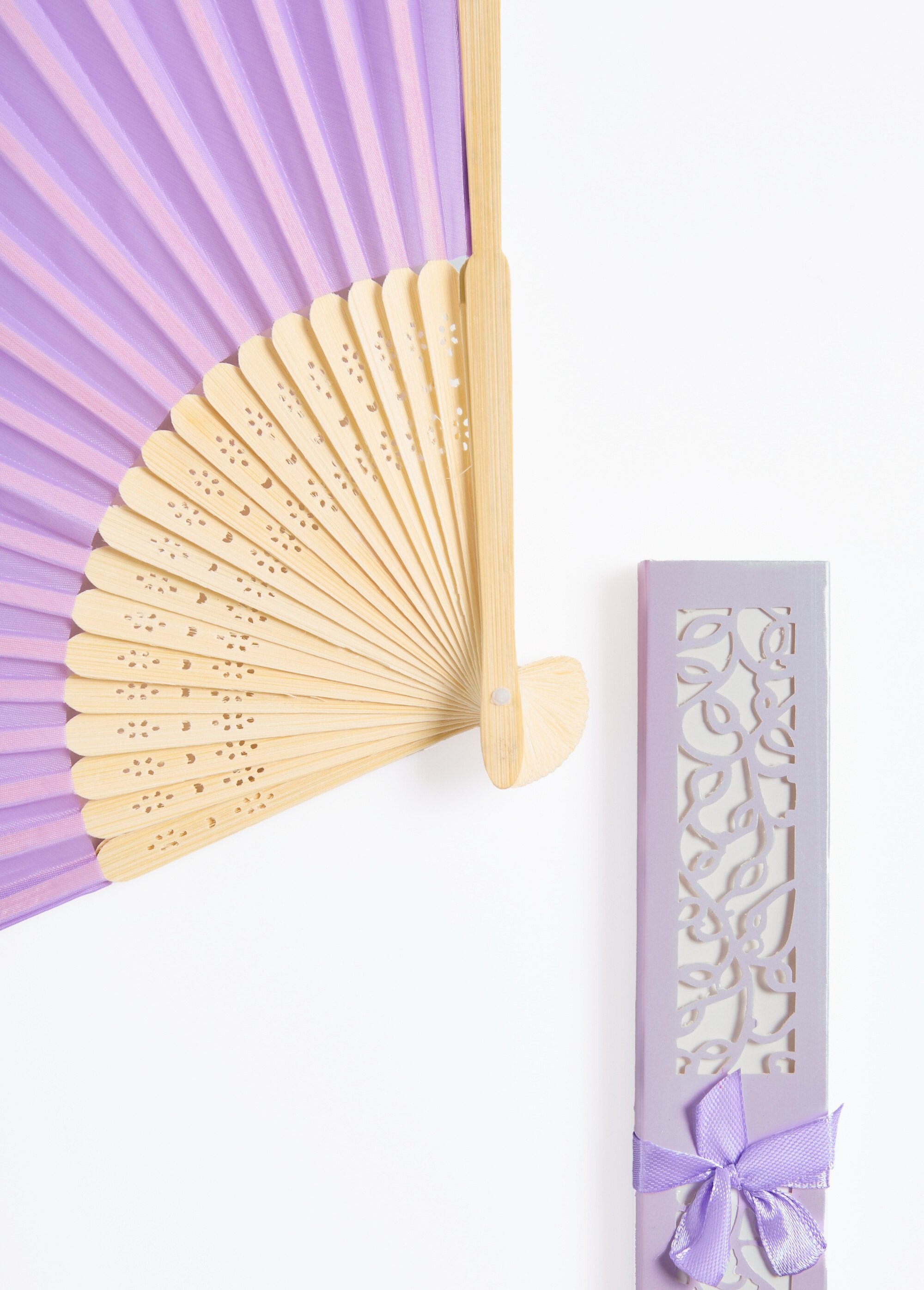 Bamboe_ventilator_en_geschenkverpakking_Lilas_DE2_slim
