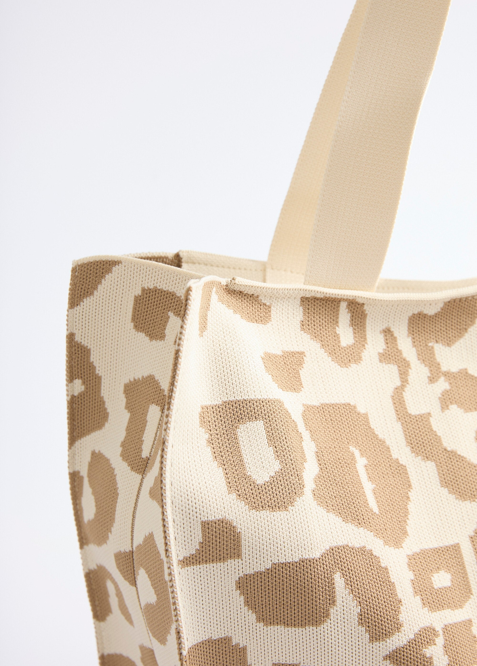 Gebreide_draagtas_met_luipaardprint_Beige_DE1_slim
