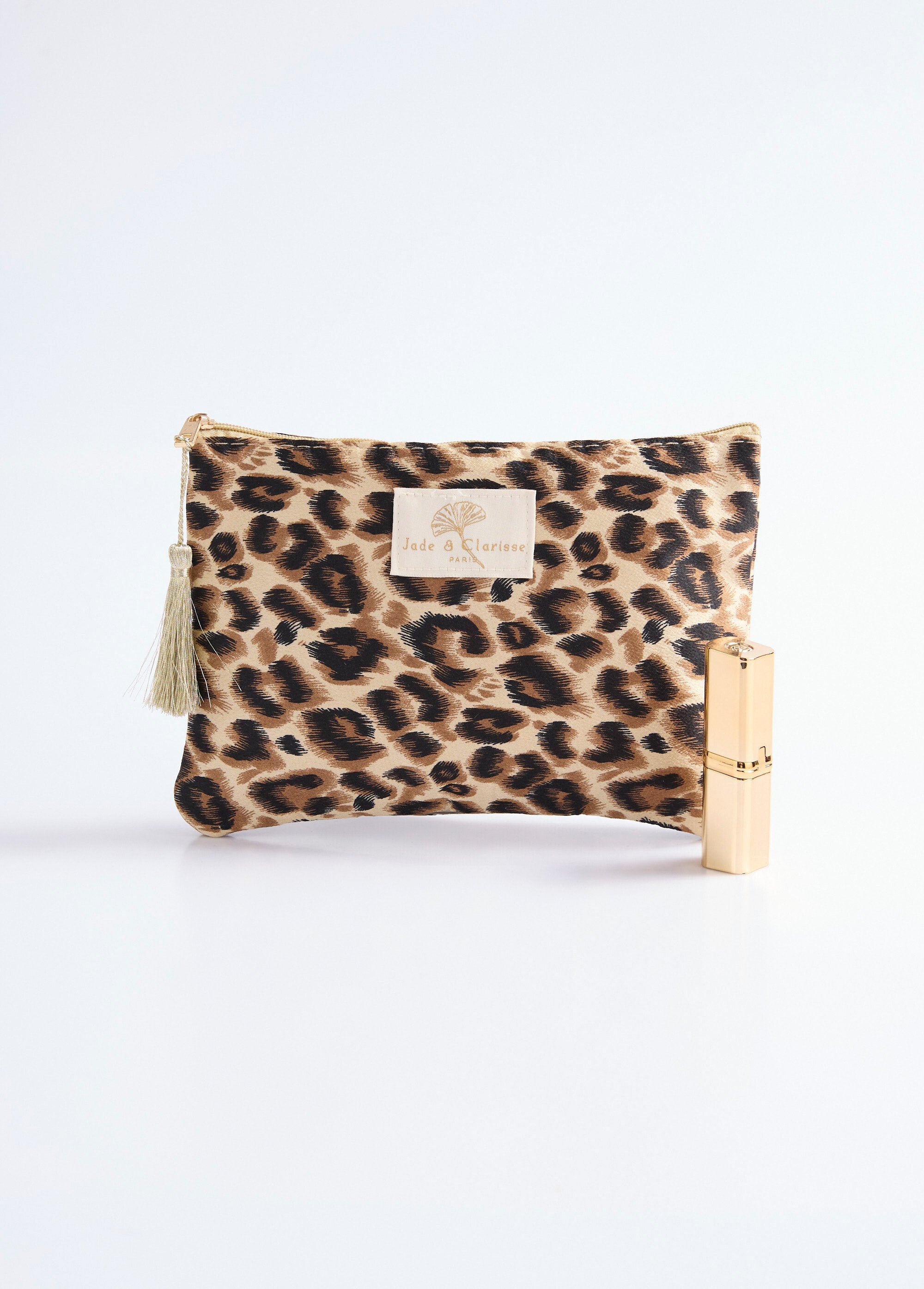 Klein_satijnen_tasje_met_rits_Leopard_FA1_slim