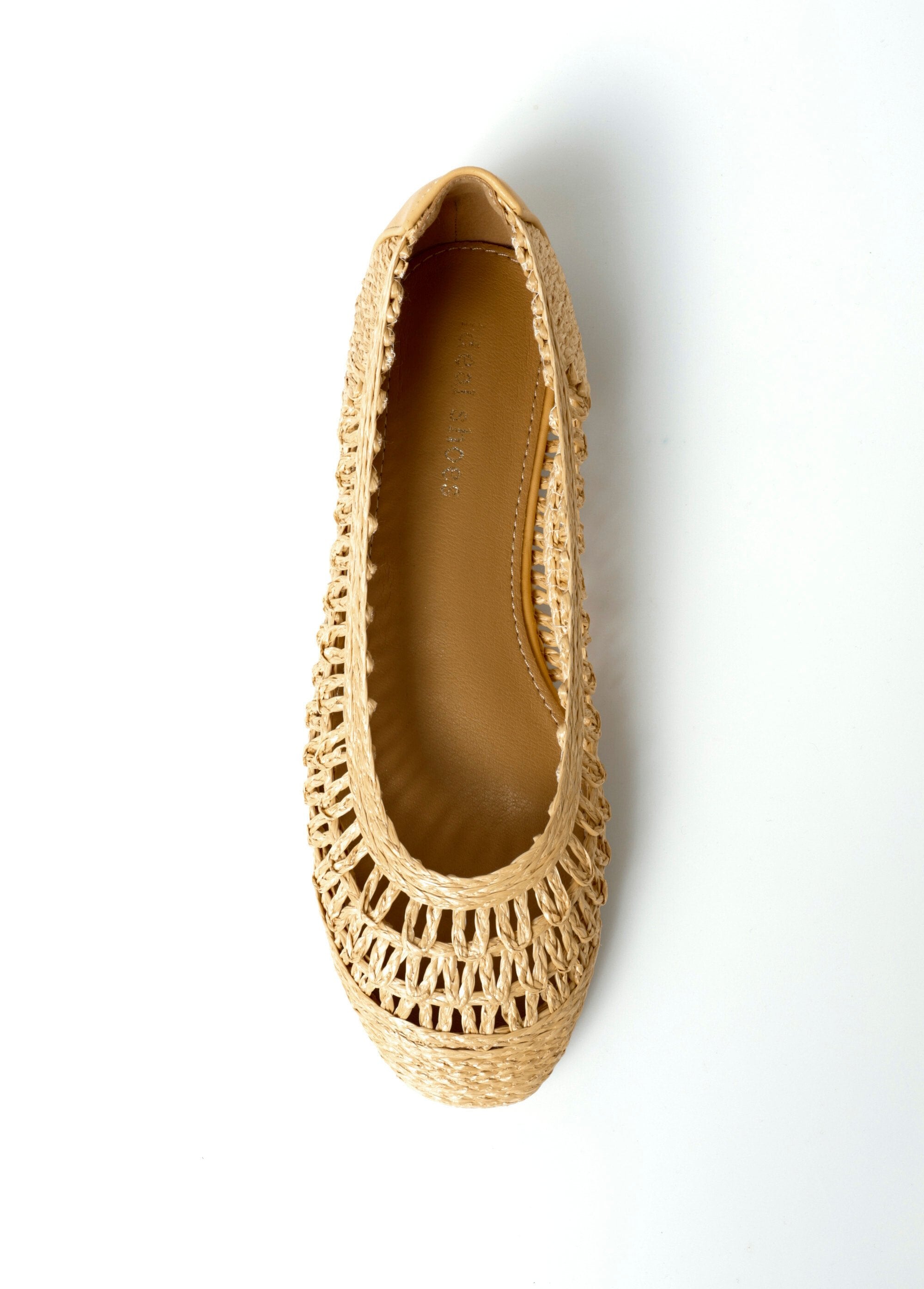Opengewerkte_platte_ballerina's_met_natuurlijke_look_Beige_OV1_slim