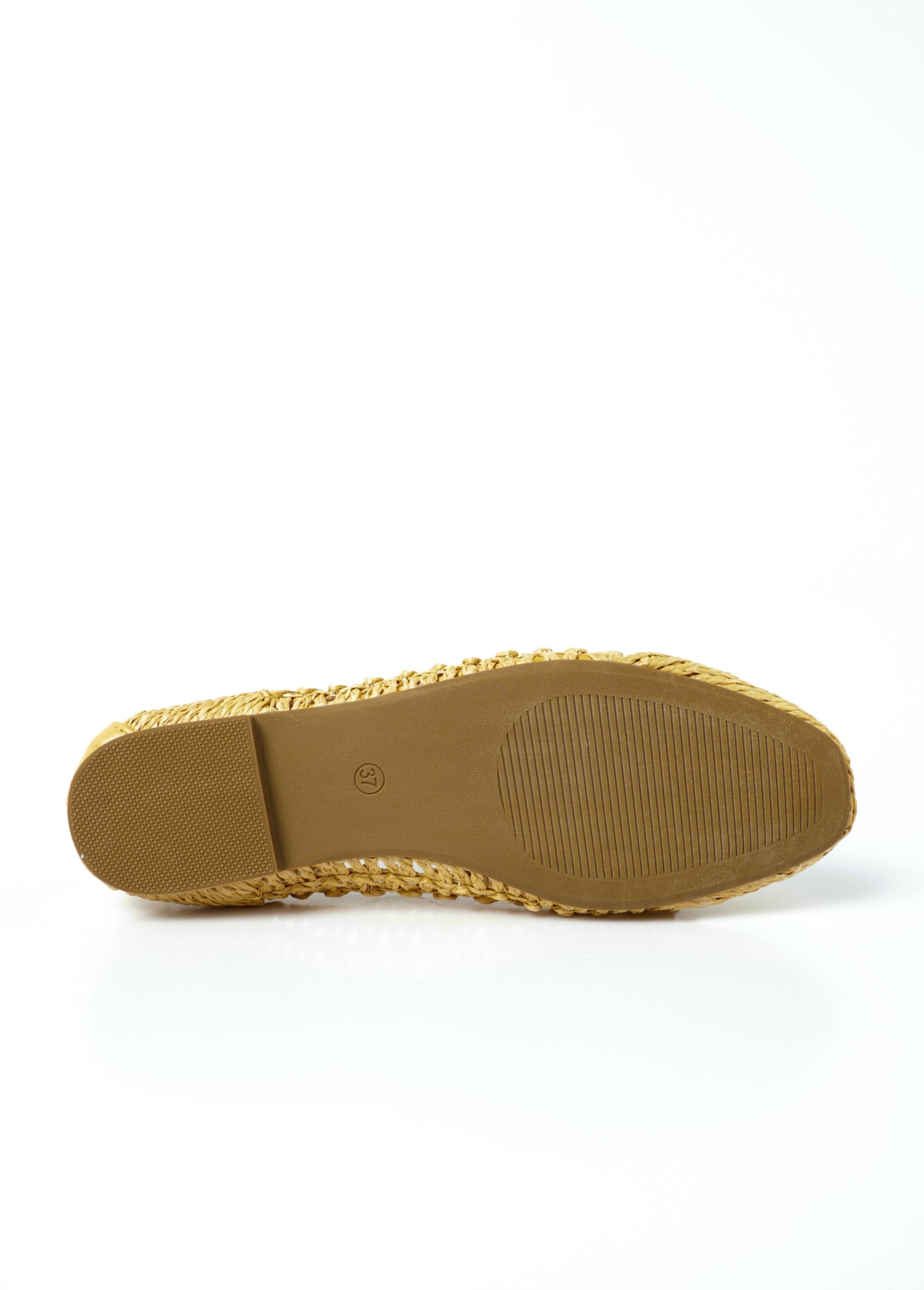 Opengewerkte_platte_ballerina's_met_natuurlijke_look_Beige_UN1_slim