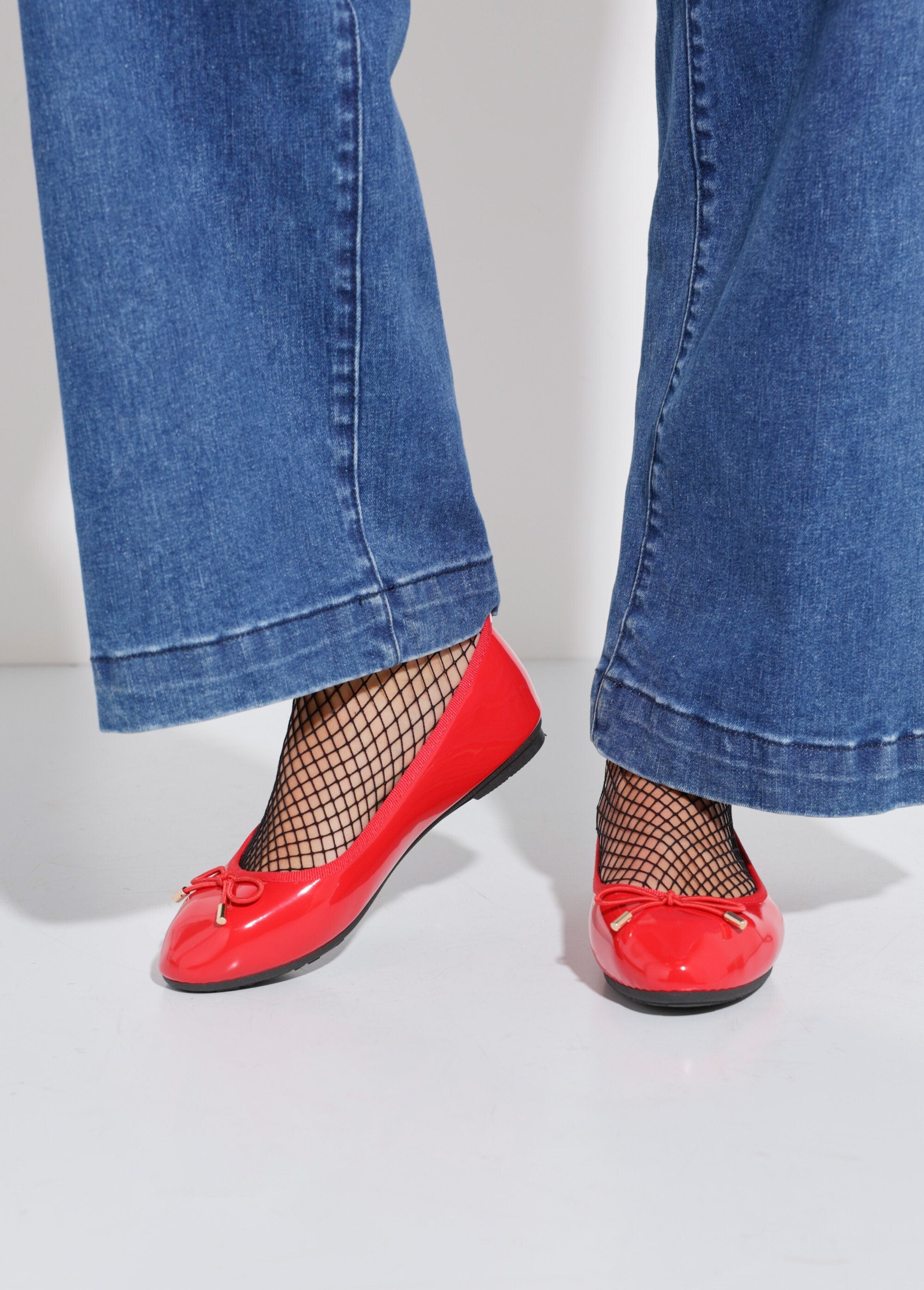 Platte_ballerina's_met_strik_Vernis_rouge_SF1_slim