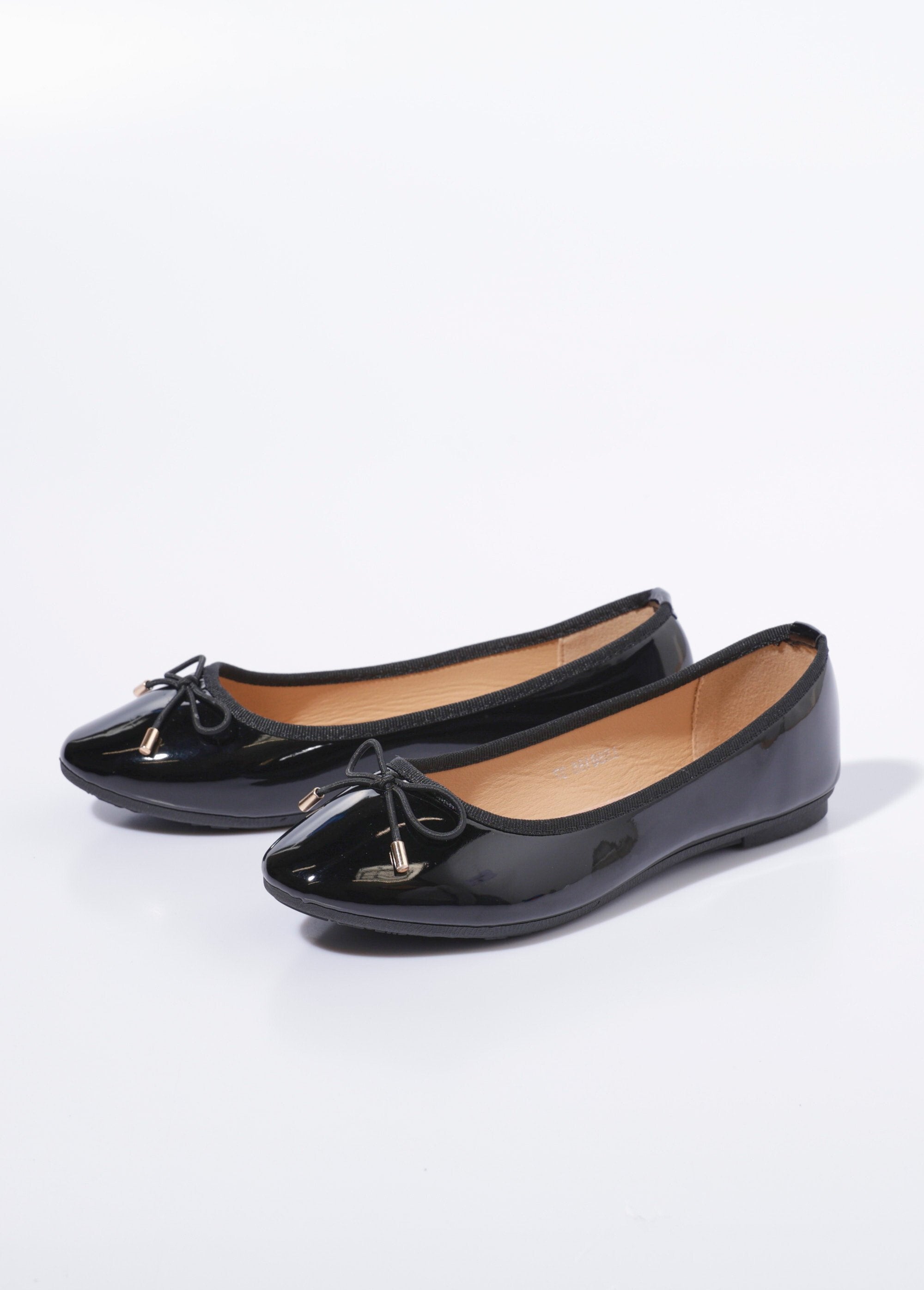 Platte_ballerina's_met_strik_Vernis_noir_DE1_slim