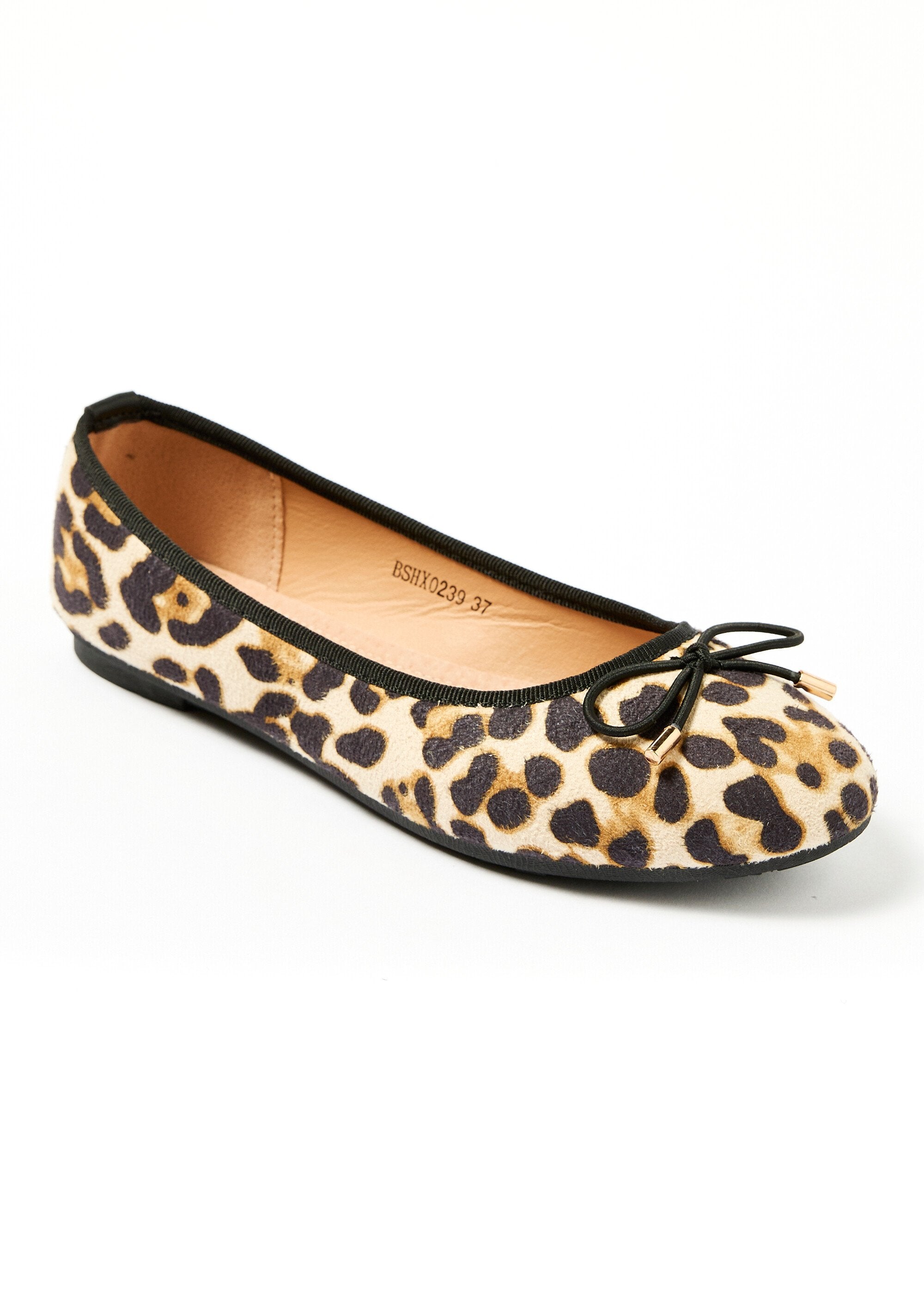 Ballerina's_met_platte_hakken_en_strikje_Leopard_FA1_slim