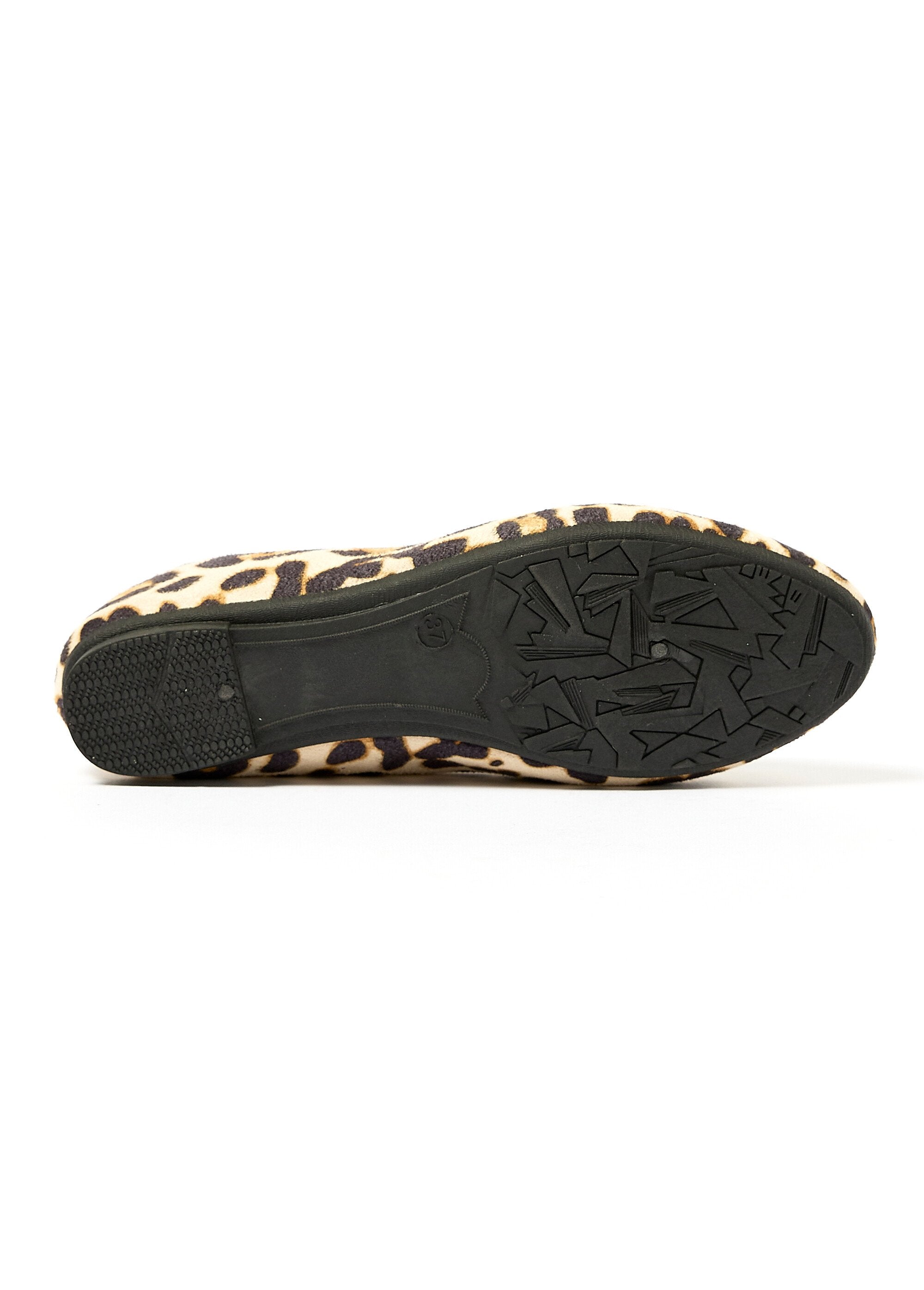 Ballerina's_met_platte_hakken_en_strikje_Leopard_UN1_slim