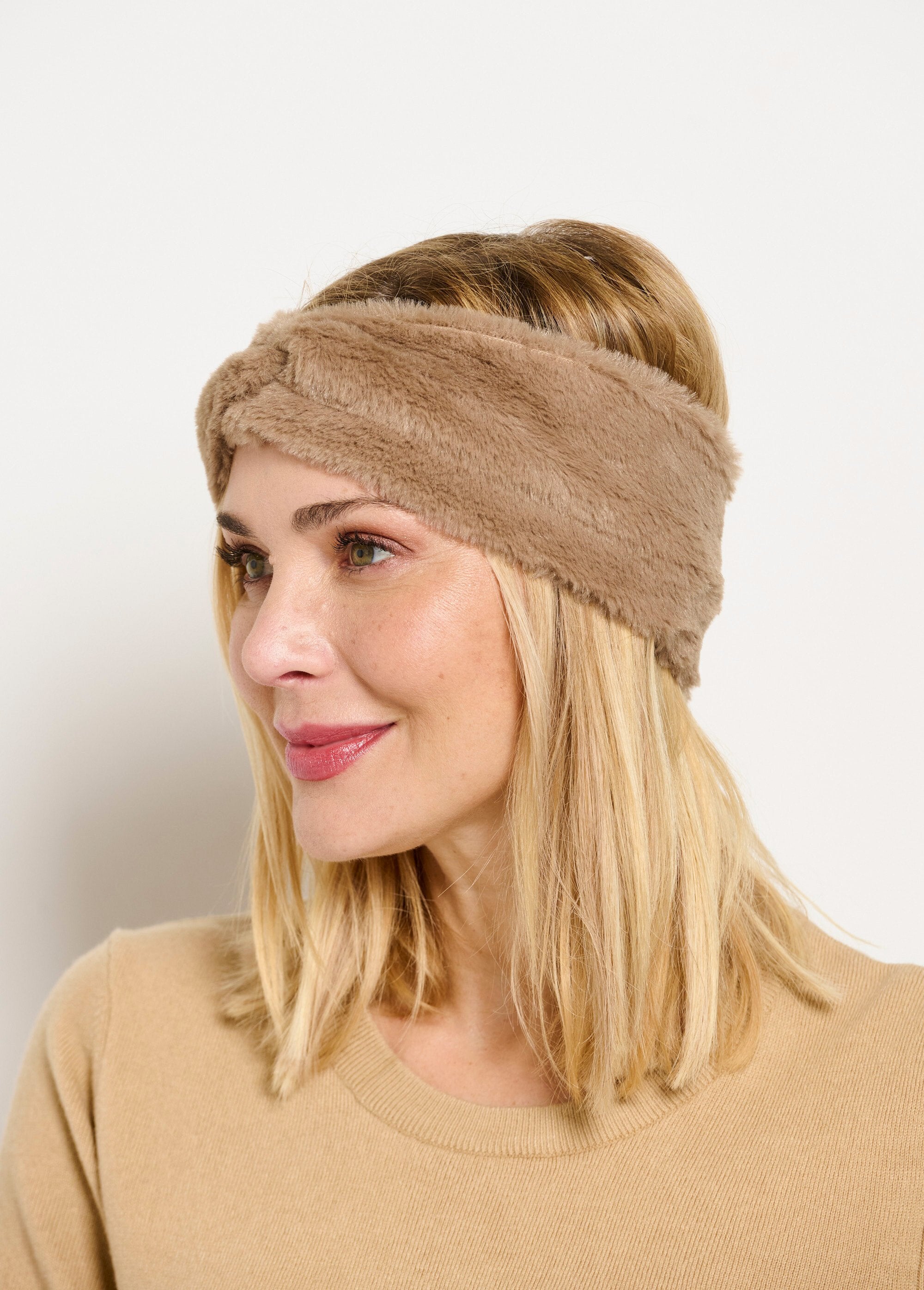 Hoofdband_van_imitatiebont_Beige_GA1_slim