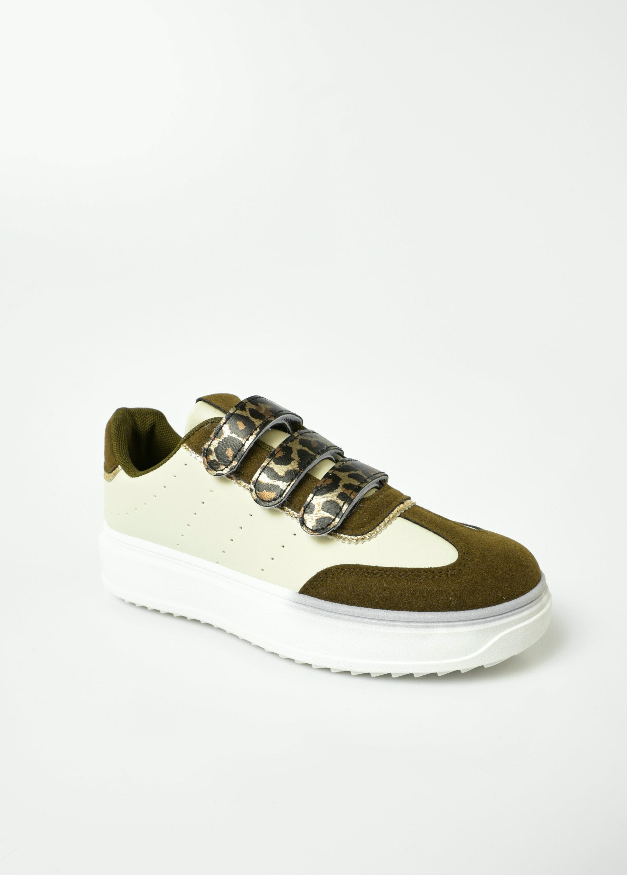 Tweekleurige_gympen_met_klittenband_in_dierenstijl_Kaki_FA1_slim