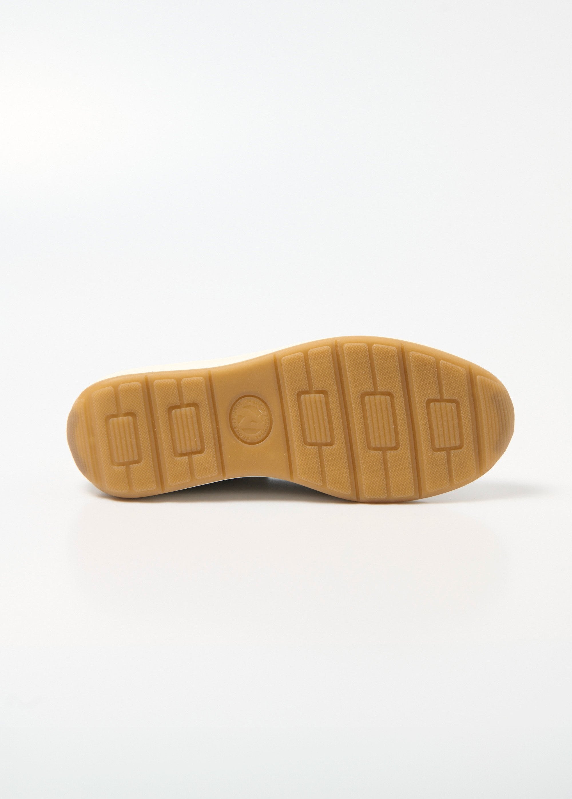 Leren_sportschoenen_met_brede_rits_Beige_irise_UN1_slim