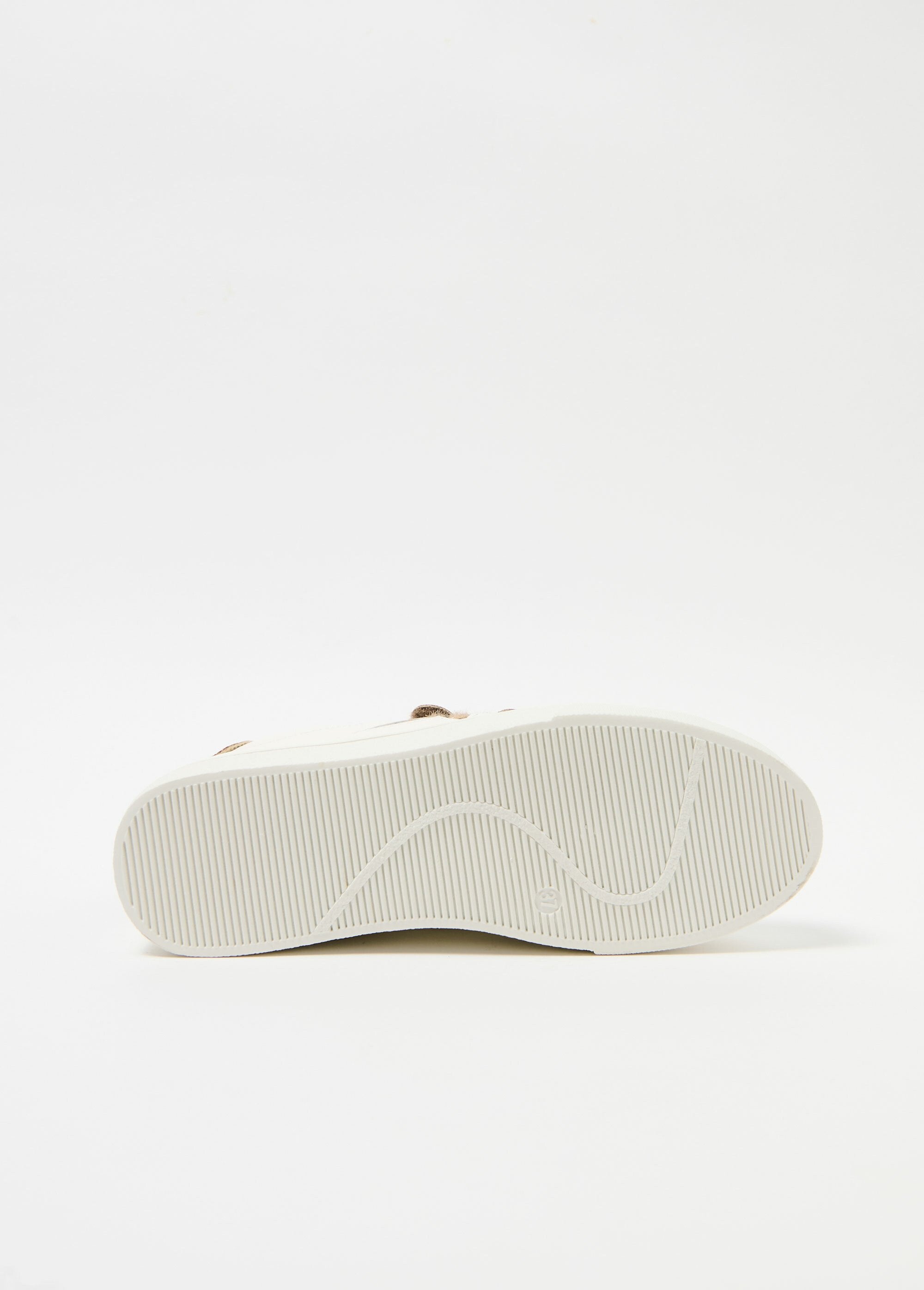 Sportschoenen_met_contrasterende_hiel_en_klittenbandsluiting_Blanc_et_bronze_UN1_slim