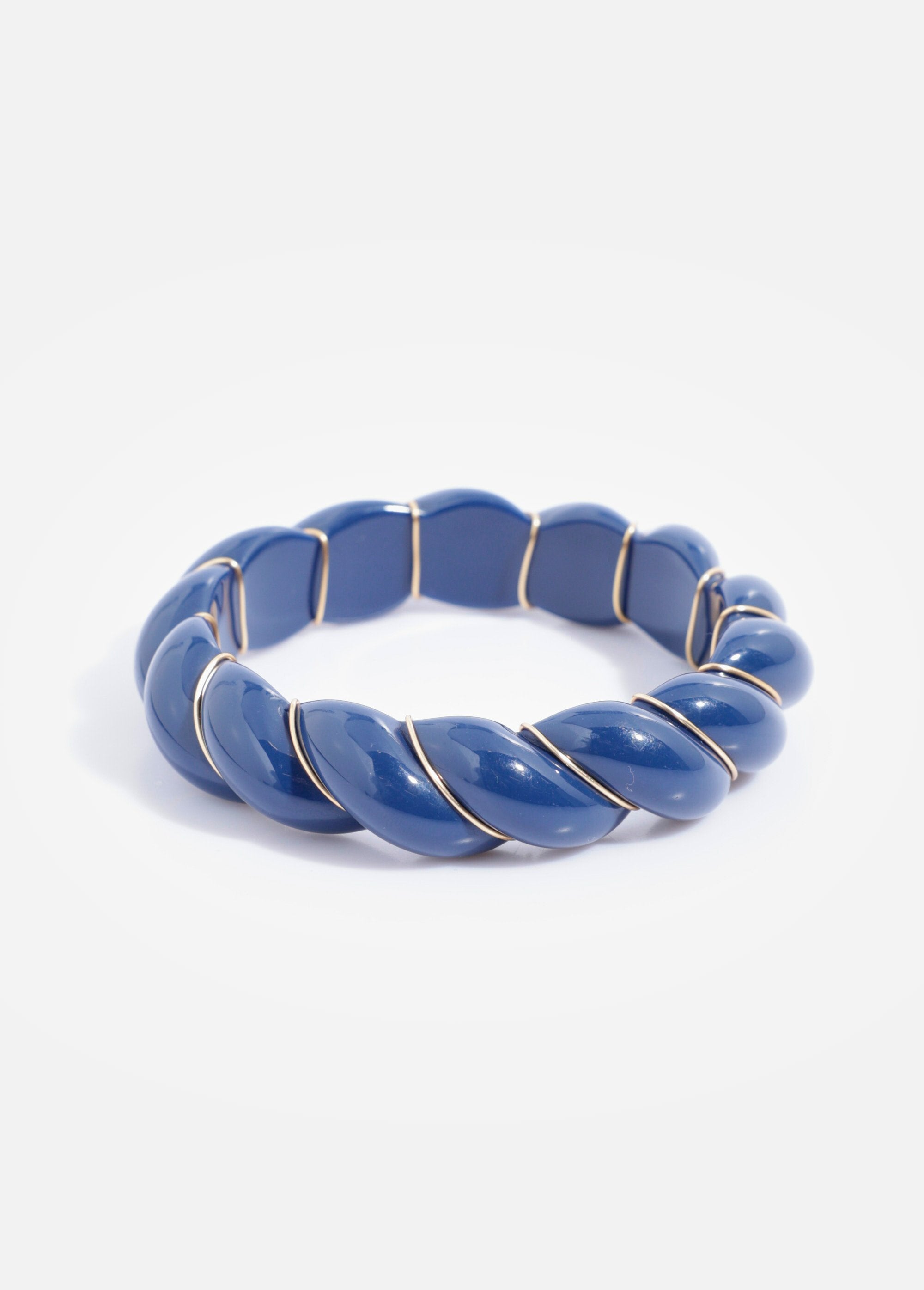 Kralenarmband_van_hars_met_gouden_details_Dore_FA1_slim