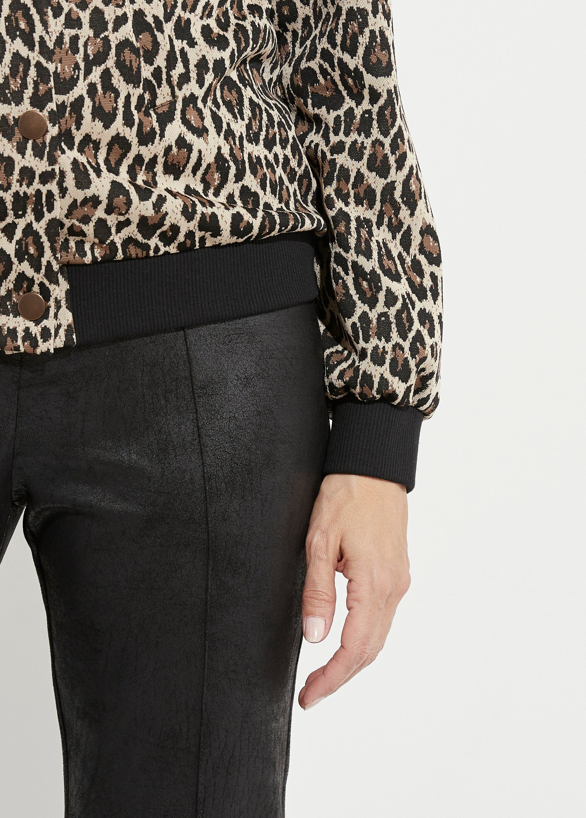 Drukknoop_bomberjack_met_dierenhuidprint_Beige_et_noir_DE3_slim