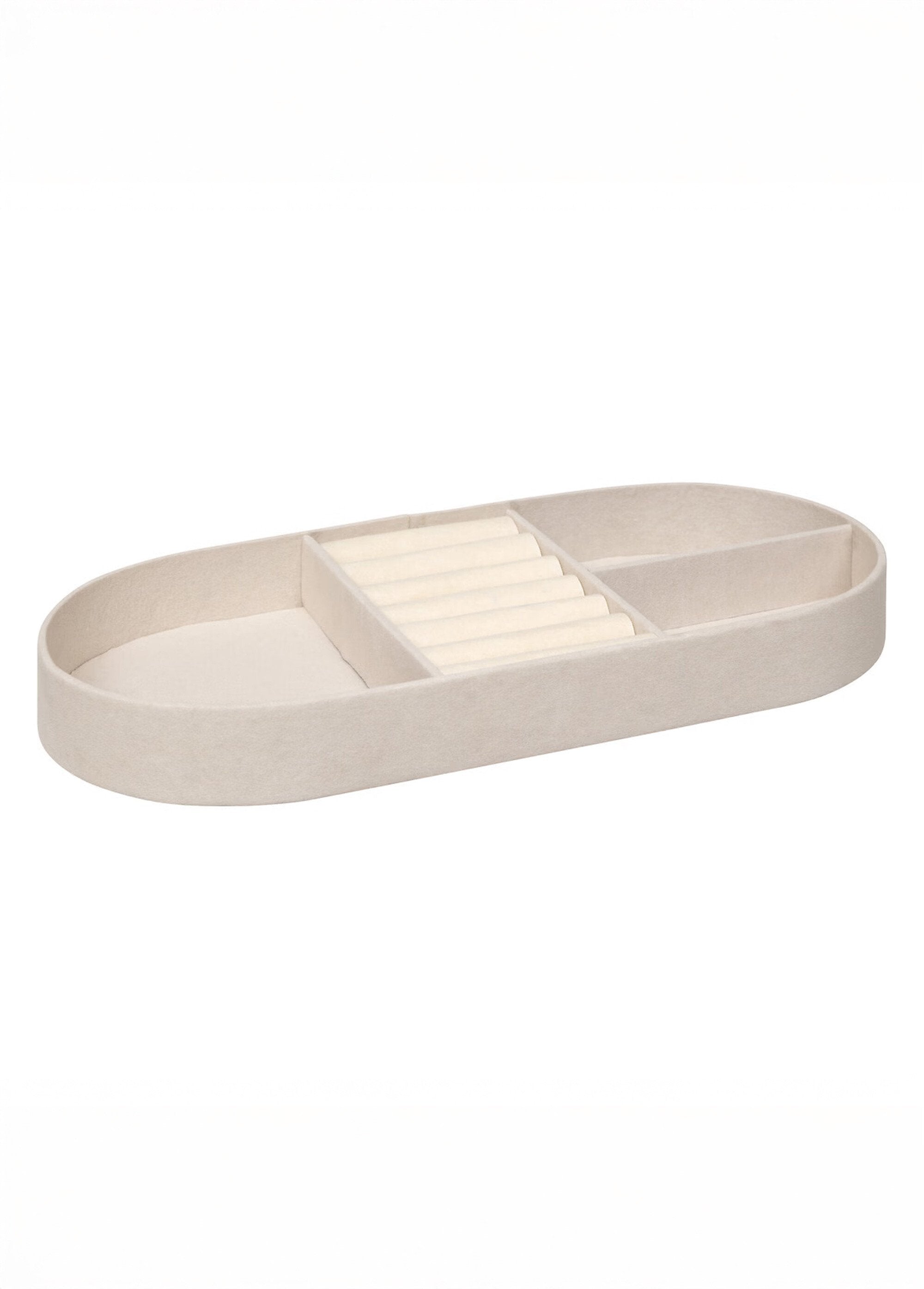 Ovaal_fluwelen_juwelendoosje_Beige_DE2_slim