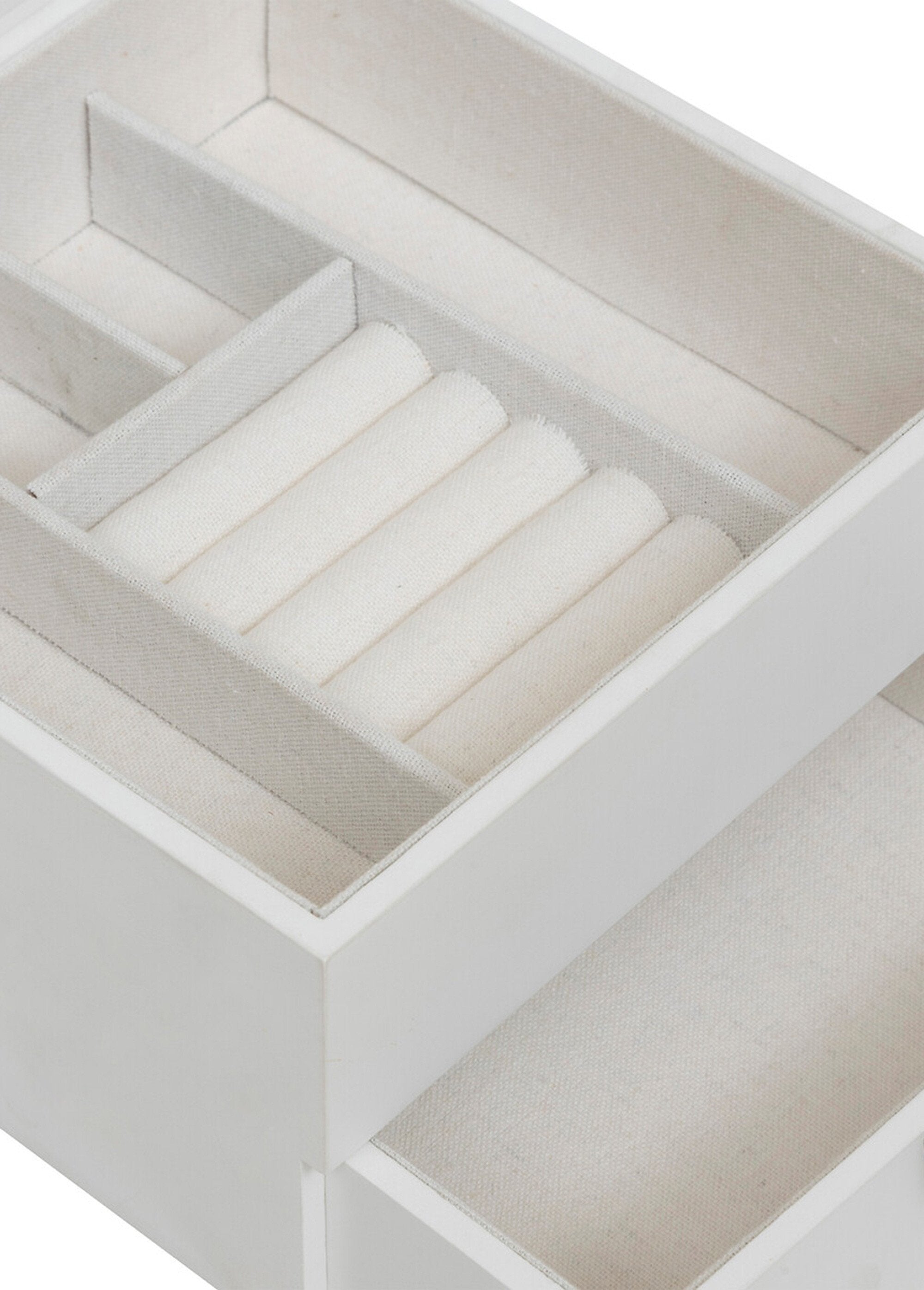 Glazen_juwelendoosje_in_hout_en_metaal_Blanc_DE2_slim