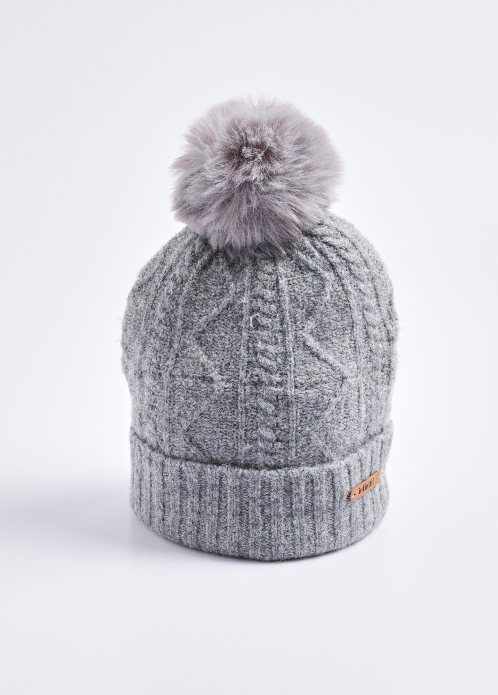 Wollen_geribde_muts_met_pompon_Gris_clair_FA1_slim