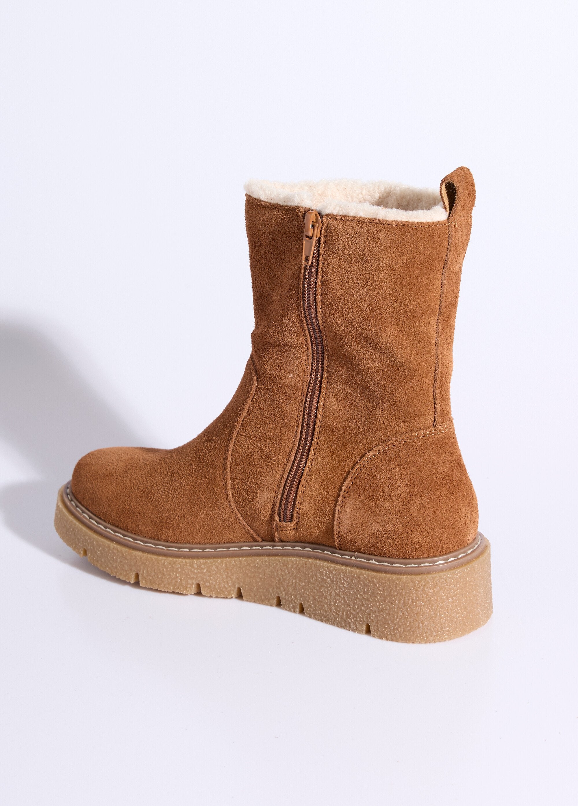Leren_enkellaarsjes,_bontdetail_Camel_DO1_slim