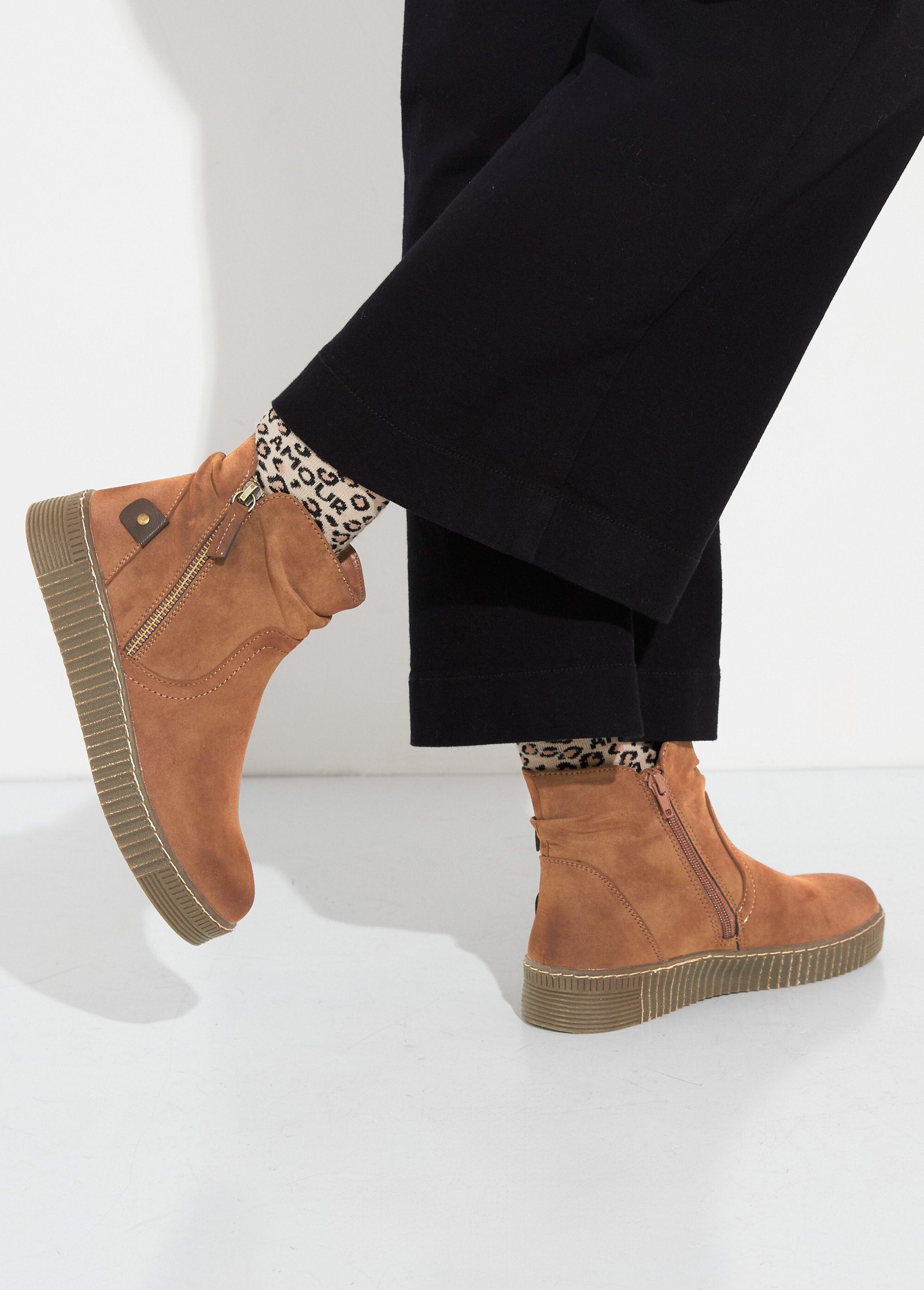 Suède_laarzen_met_sleezool_Camel_SF1_slim
