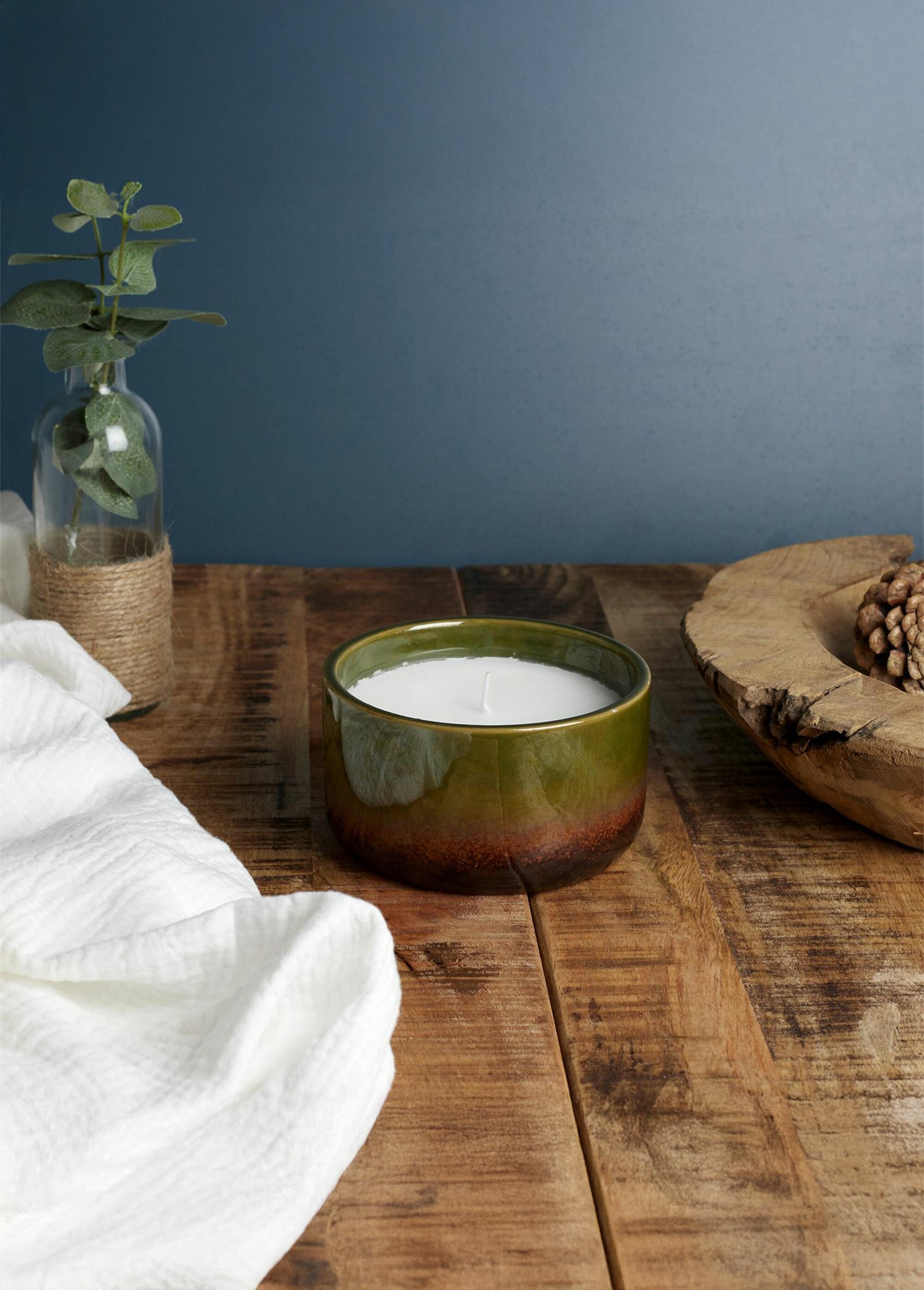 Keramische_geurkaars,_diam_12cm_Vert_et_brume_des_bois_SF1_slim