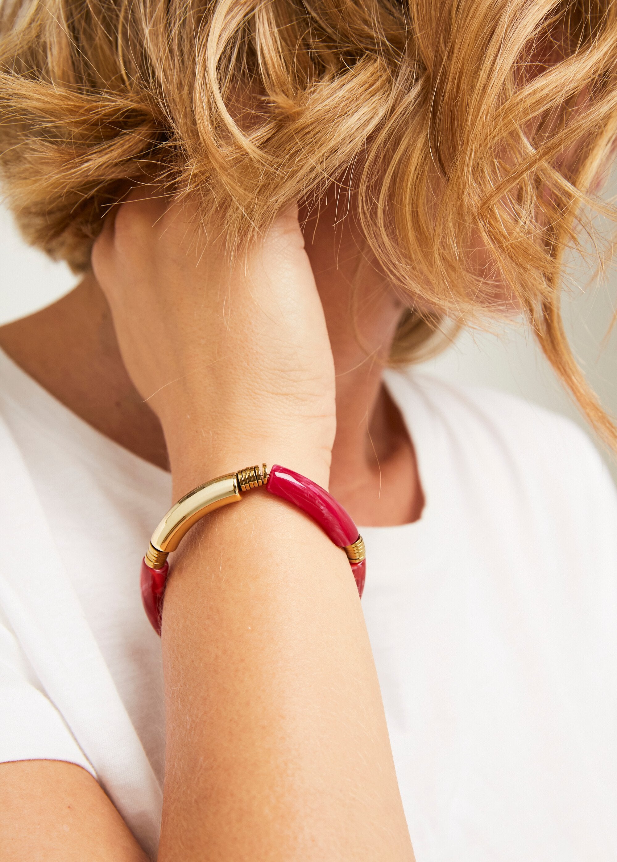 Edele_parels_en_gouden_armband_Fuchsia_FA1_slim