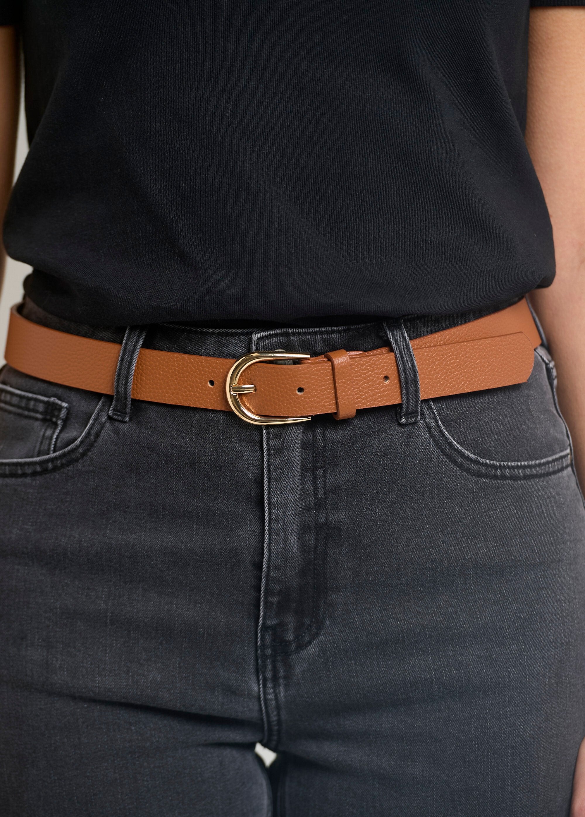 Imitatieleren_riem_met_metalen_gesp_Camel_DE1_slim