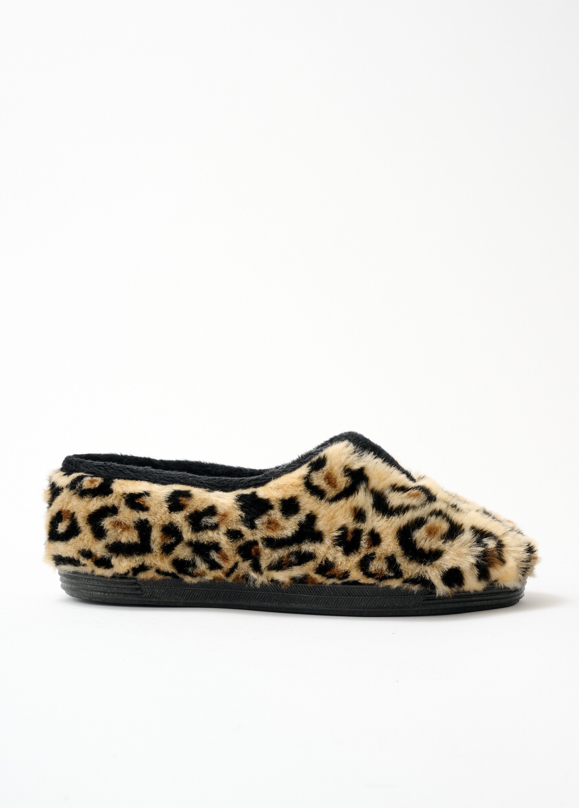 Slip-ons_grote_breedte_Luipaardprint_DR1_slim