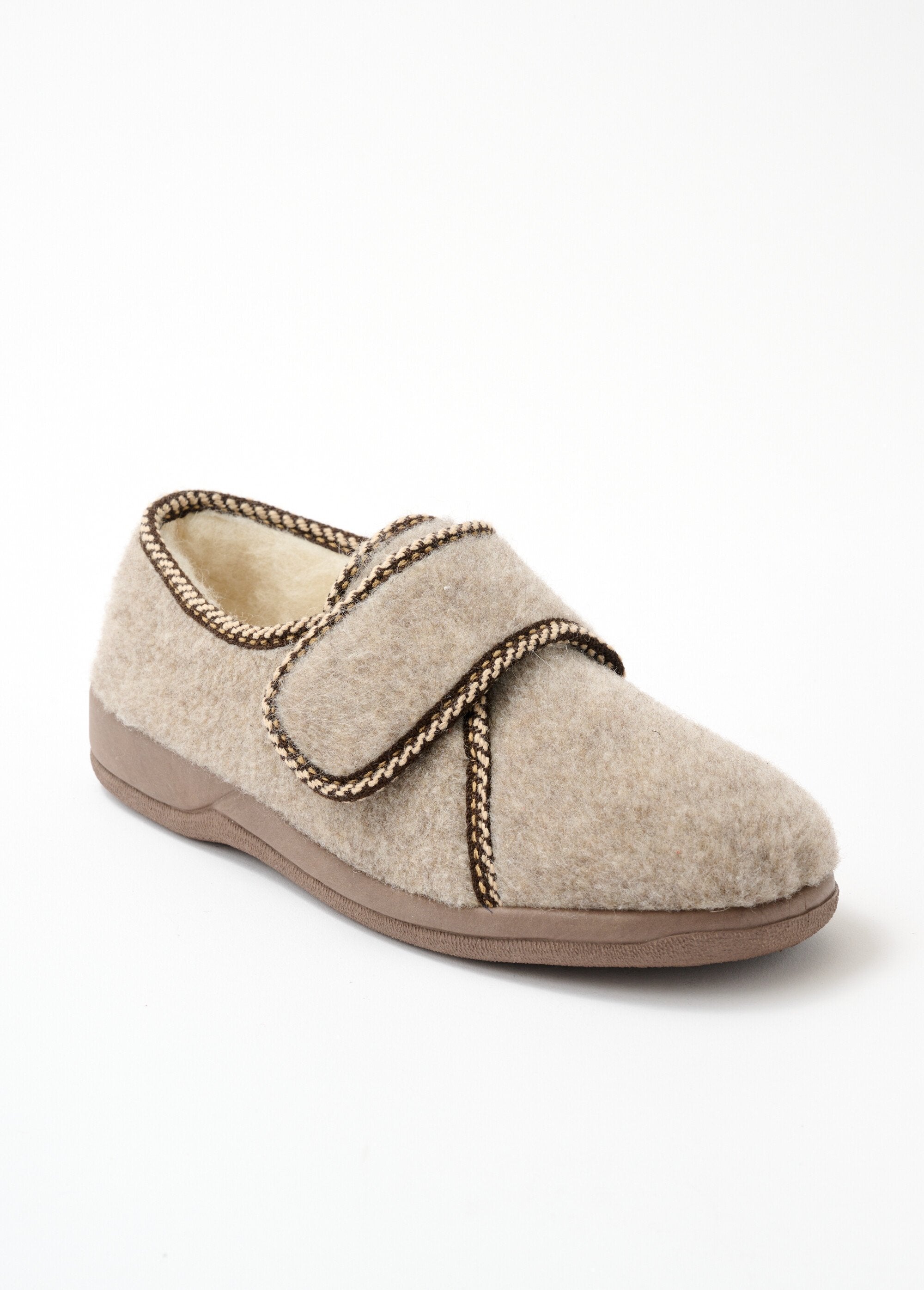 Brede_comfort_gevoerde_slippers_met_klittenband_BEIGE_FA1_slim