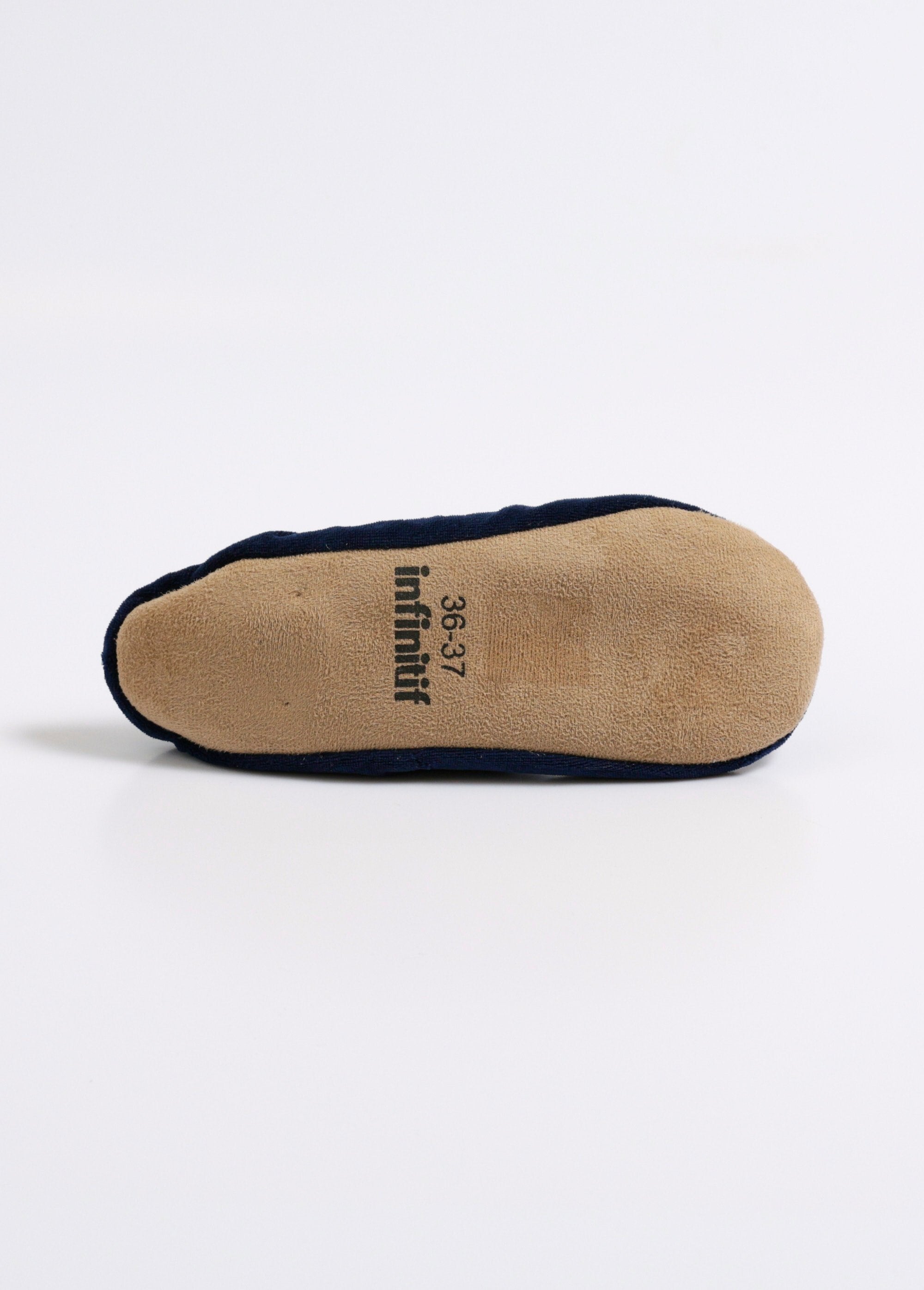 Fluwelen_ballerina's_Marine_UN1_slim