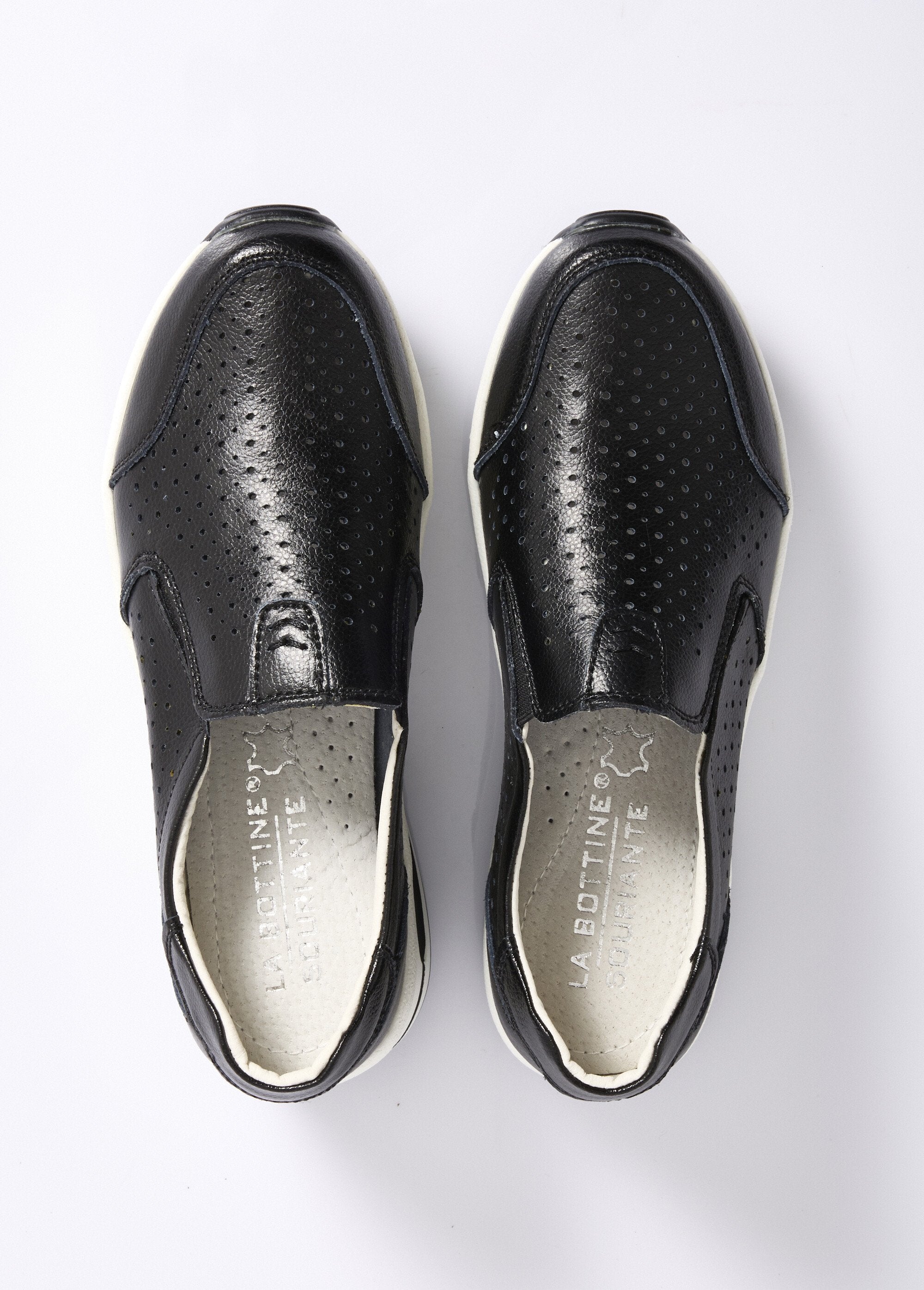 Baskets_perforées_compensées_sportswear_Noir_OV1_slim