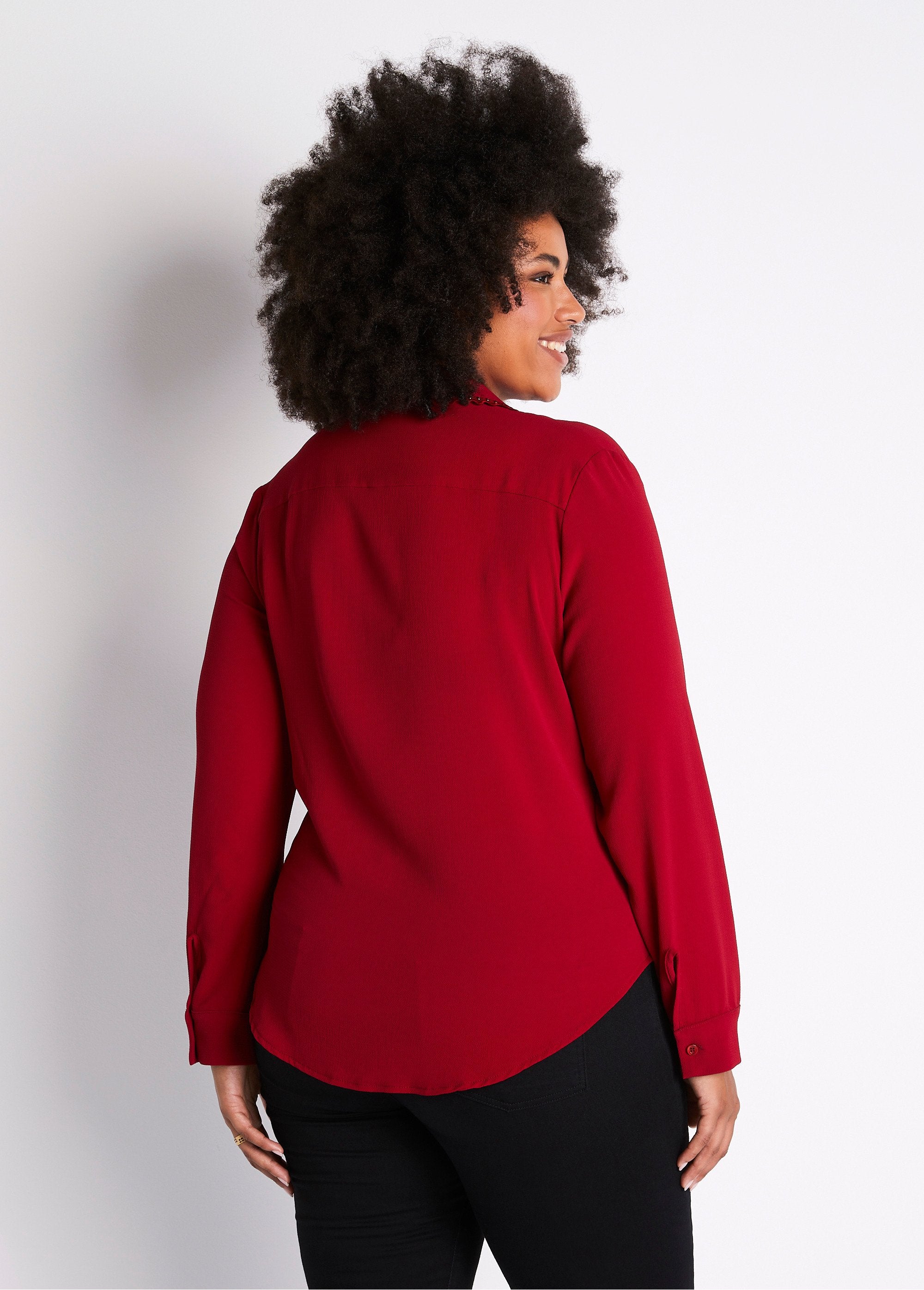 Effen_overhemd_met_knoopsluiting_en_schijnkraag_Rood_DO1_curvy