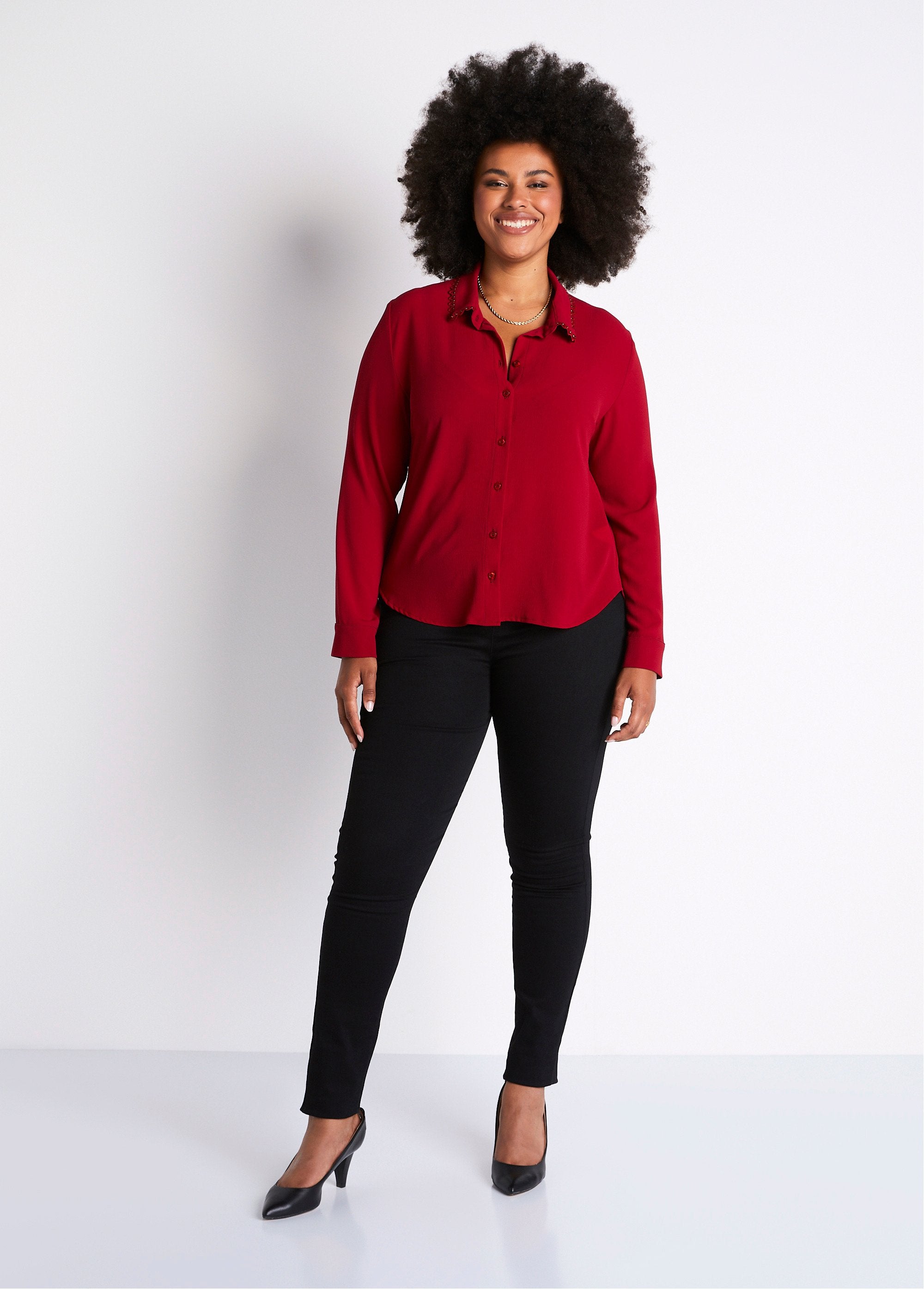 Effen_overhemd_met_knoopsluiting_en_schijnkraag_Rood_SF1_curvy