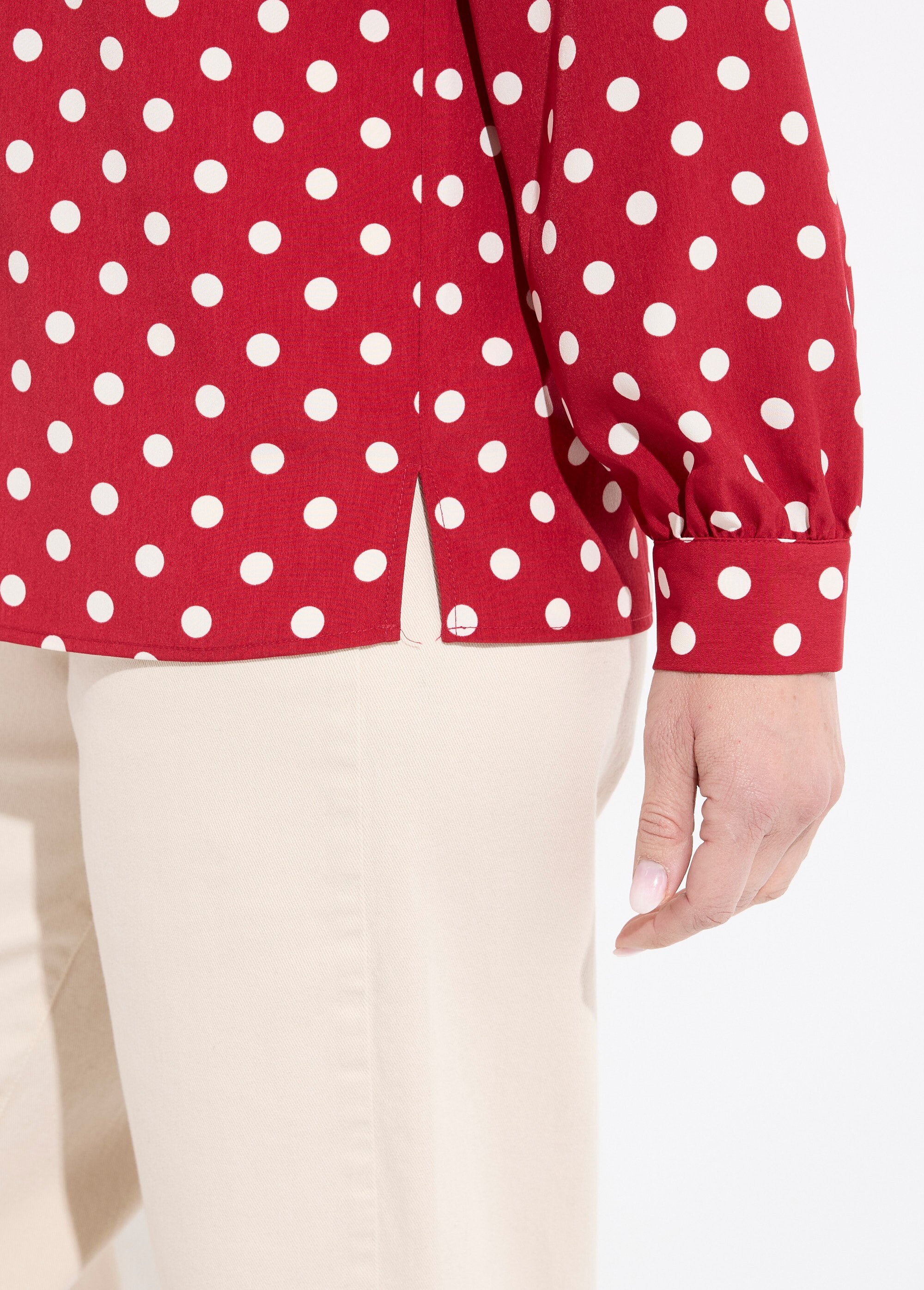 V-hals_blouse_met_lange_mouwen_en_stippenprint_Bordeaux_et_ecru_DE2_slim