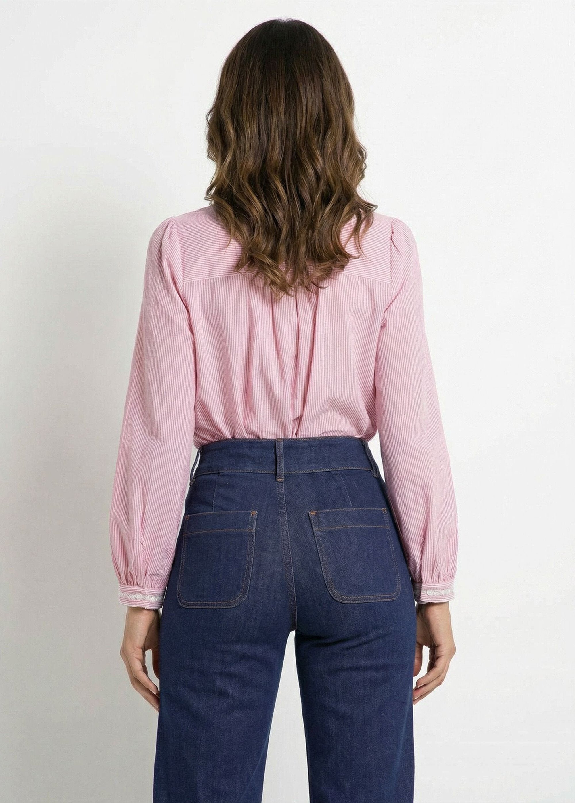 Gestreepte_blouse_met_ronde_hals_en_borduursel_Rouge_DO1_slim