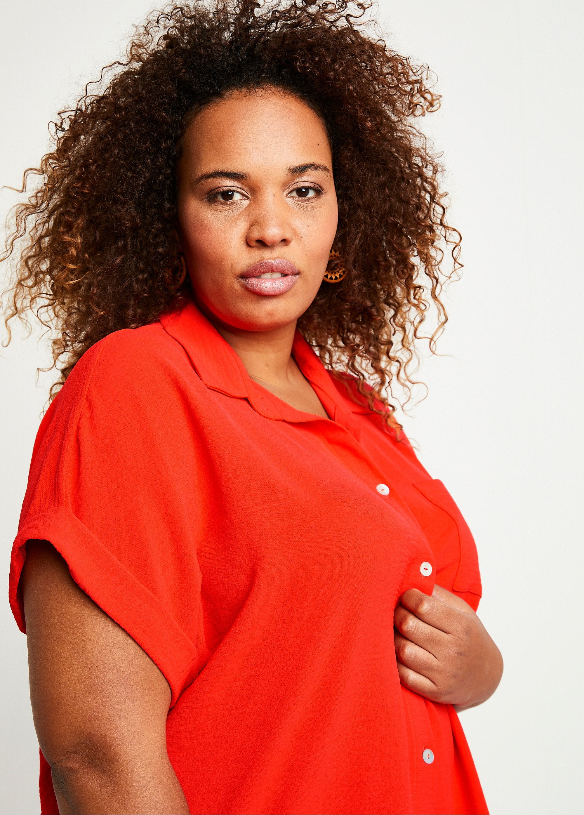 Effen_blouse_met_korte_mouwen_ORANJE_DE1_curvy