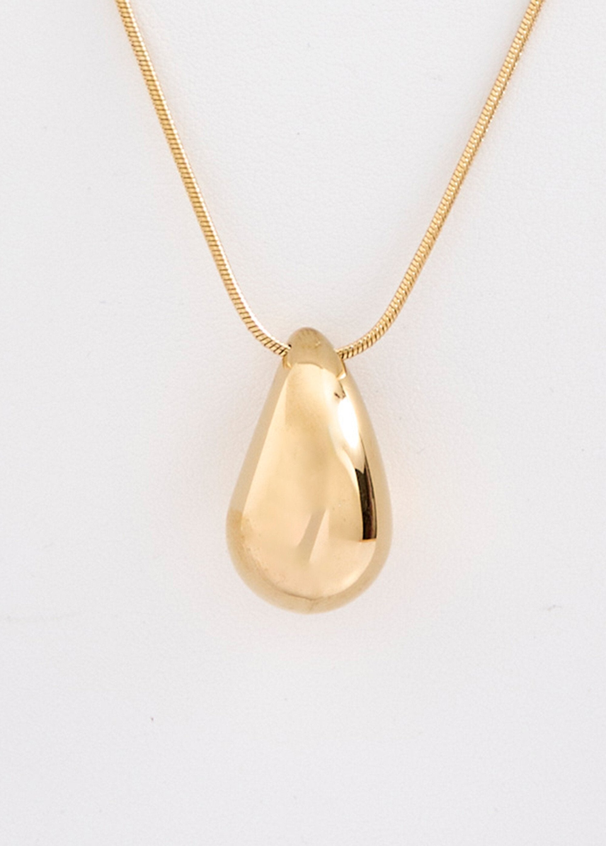 Ketting_met_vergulde_roestvrijstalen_druppelhanger_Dore_DE1_slim