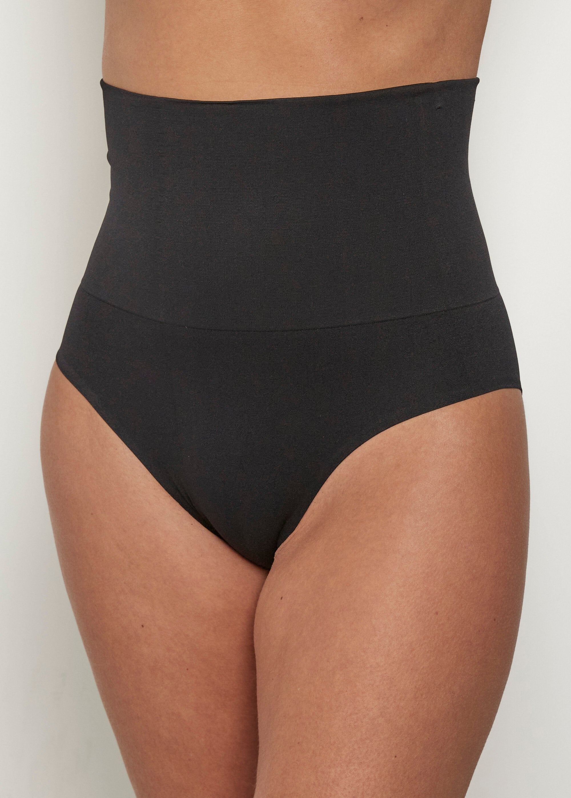 Naadloze_vormgevende_slips_Noir_FA1_slim