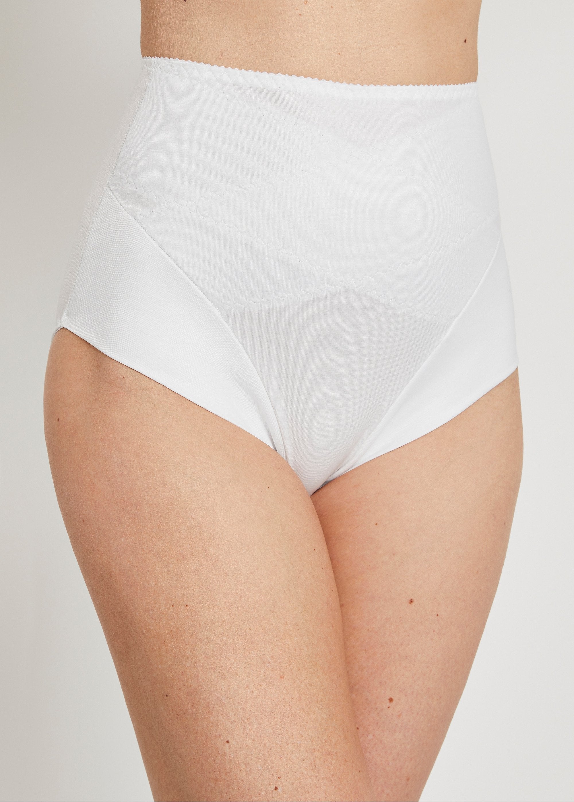 Slip_met_hoge_taille_WIT_FA1_slim