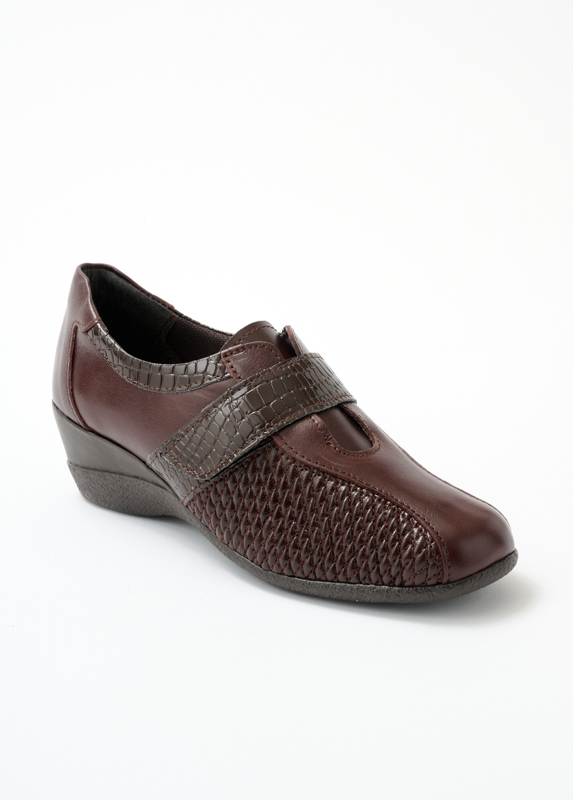 Brede_leren_comfort_derbies_BRUIN_FA1_slim